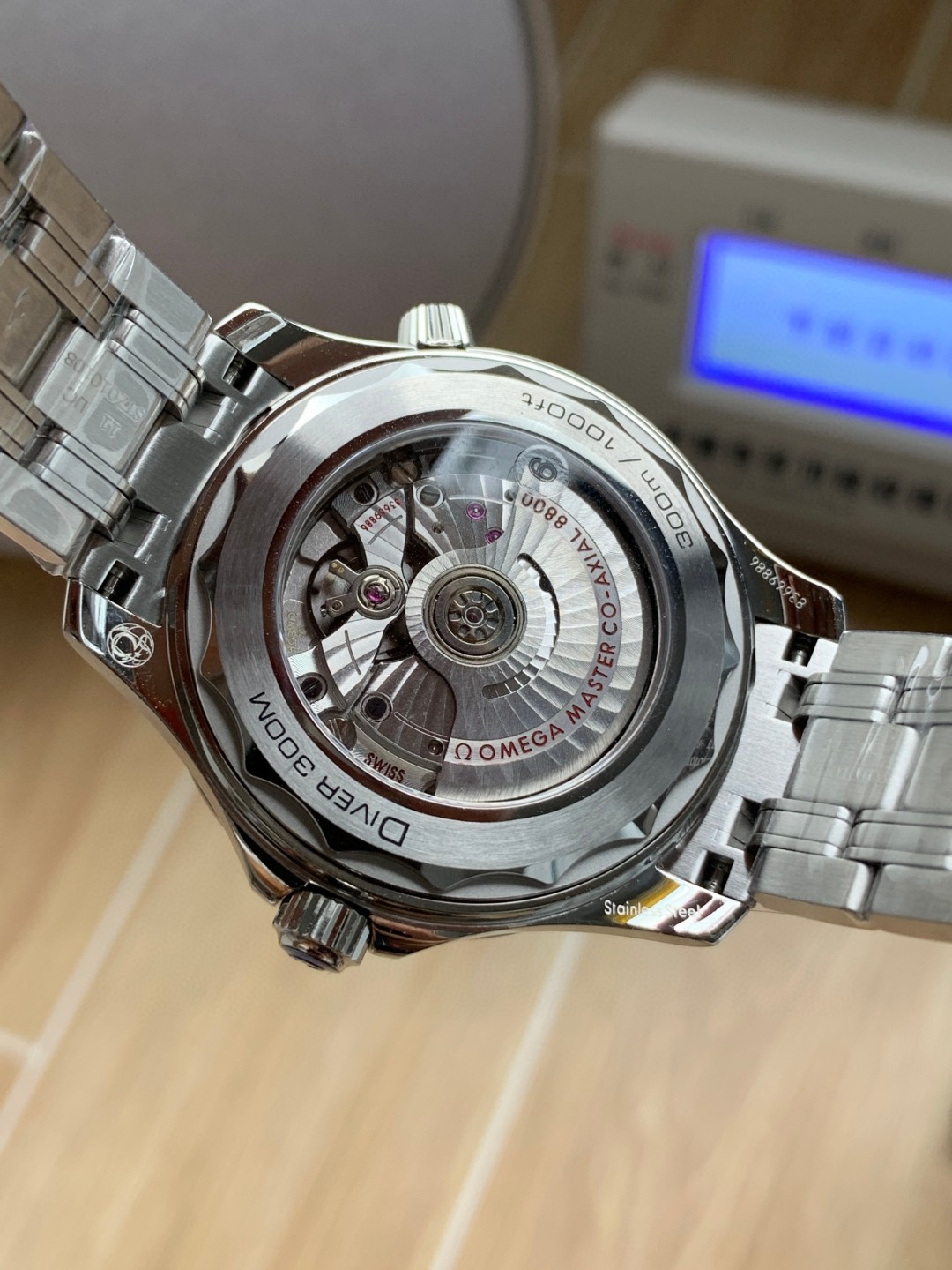 Omega Vs 300 --v4 8800 Movementvs movement ①vs ②vs 54 55 2824 movement41 13 ③ ①vs 8800diameter 5 mm thickness65 9 6m Thickness6.4 75 M ②movement