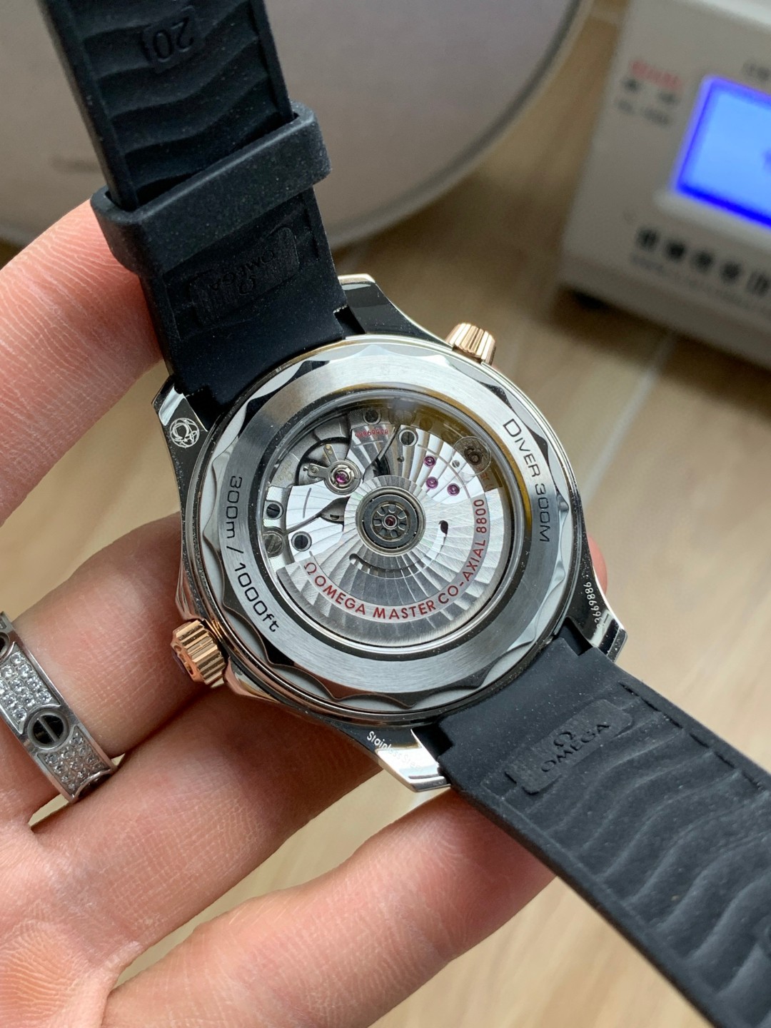 Omega Vs 300 --v4 8800 Movementvs movement ①vs ②vs 54 55 2824 movement41 13 ③ ①vs 8800diameter 5 mm thickness65 9 6m Thickness6.4 75 M ②movement