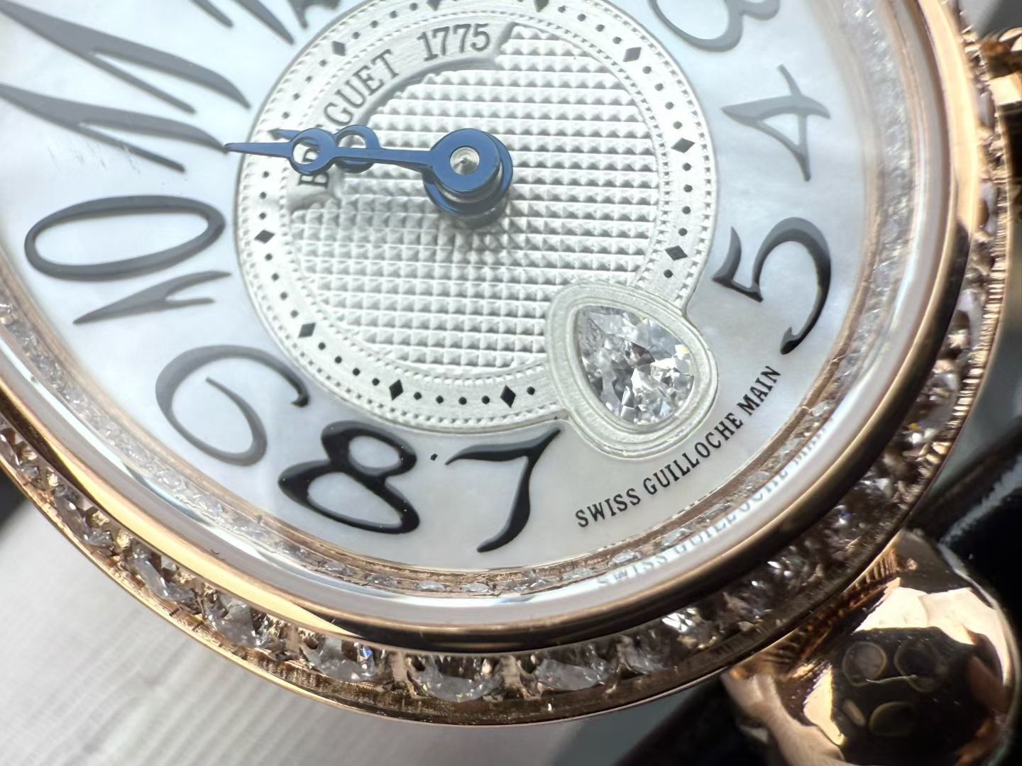 Breguet Gr Watch Case Size Small Size33 X 25 117 99gram 26gram Original Fish Eye Effect, Diamond Originalk ,zf Strap Clasp Movement Breguet.537/3 Qc