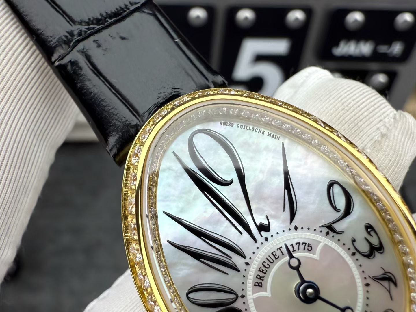 Breguet Gr Watch Case Size Small Size33 X 25 117 99gram 26gram Original Fish Eye Effect, Diamond Originalk ,zf Strap Clasp Movement Breguet.537/3 Qc