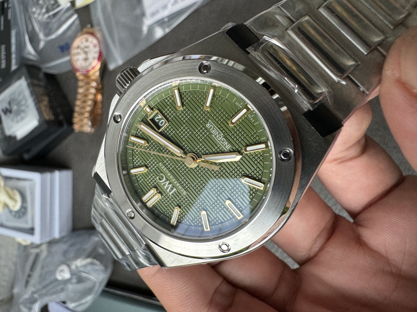 Iwc V7 Ingenieur 2023 Watches Wonders Geneva Gérald Genta 1970 Ref. 40 mm Watch Case .thickness 7 5 H Dial Sl Markers Luminous 70 ,3 ,6 Originalsteel Strapmold Opening, Original, 100 V7 Sw300 movement, V7 2892 V7