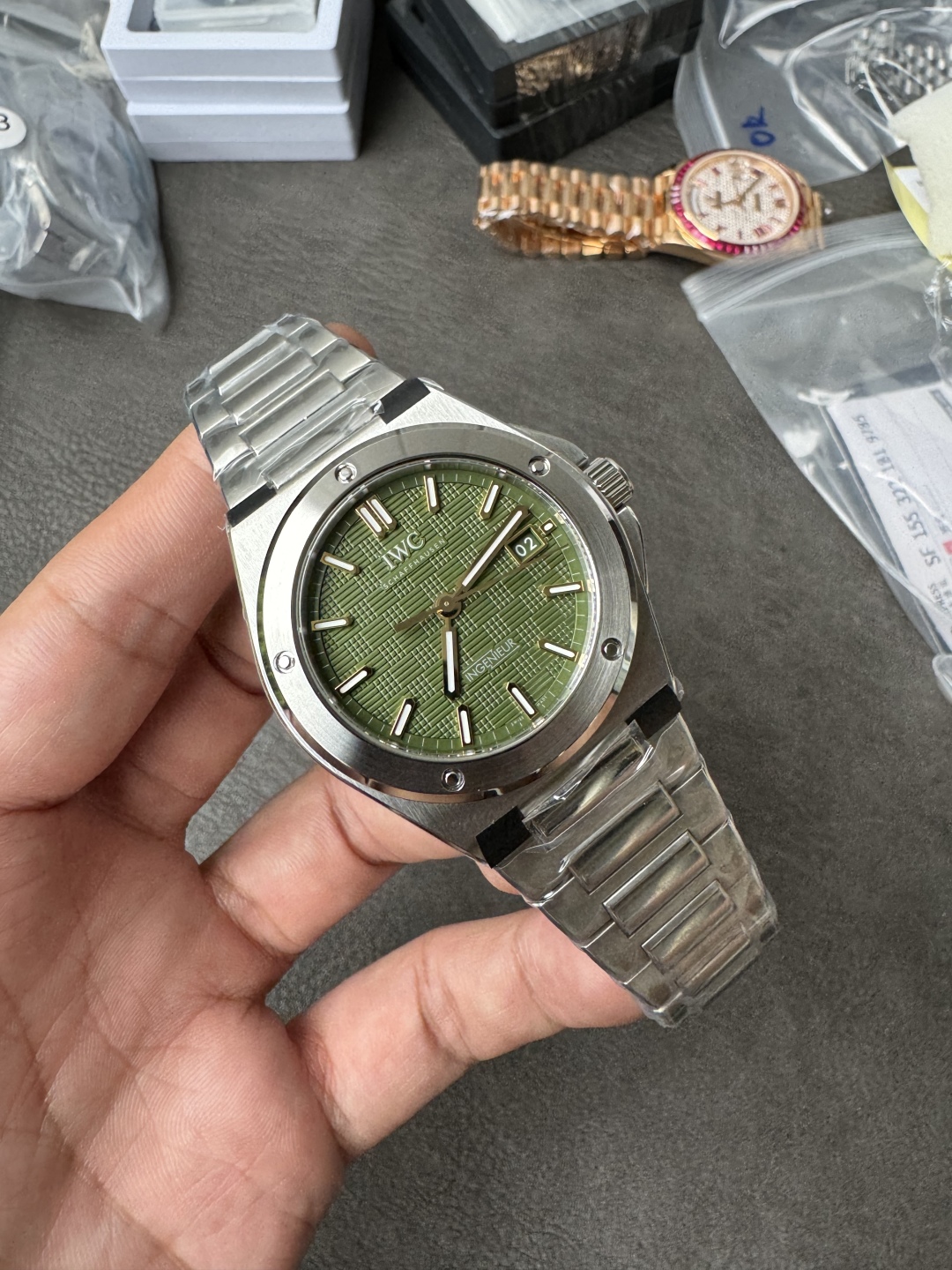 Iwc V7 Ingenieur 2023 Watches Wonders Geneva Gérald Genta 1970 Ref. 40 mm Watch Case .thickness 7 5 H Dial Sl Markers Luminous 70 ,3 ,6 Originalsteel Strapmold Opening, Original, 100 V7 Sw300 movement, V7 2892 V7