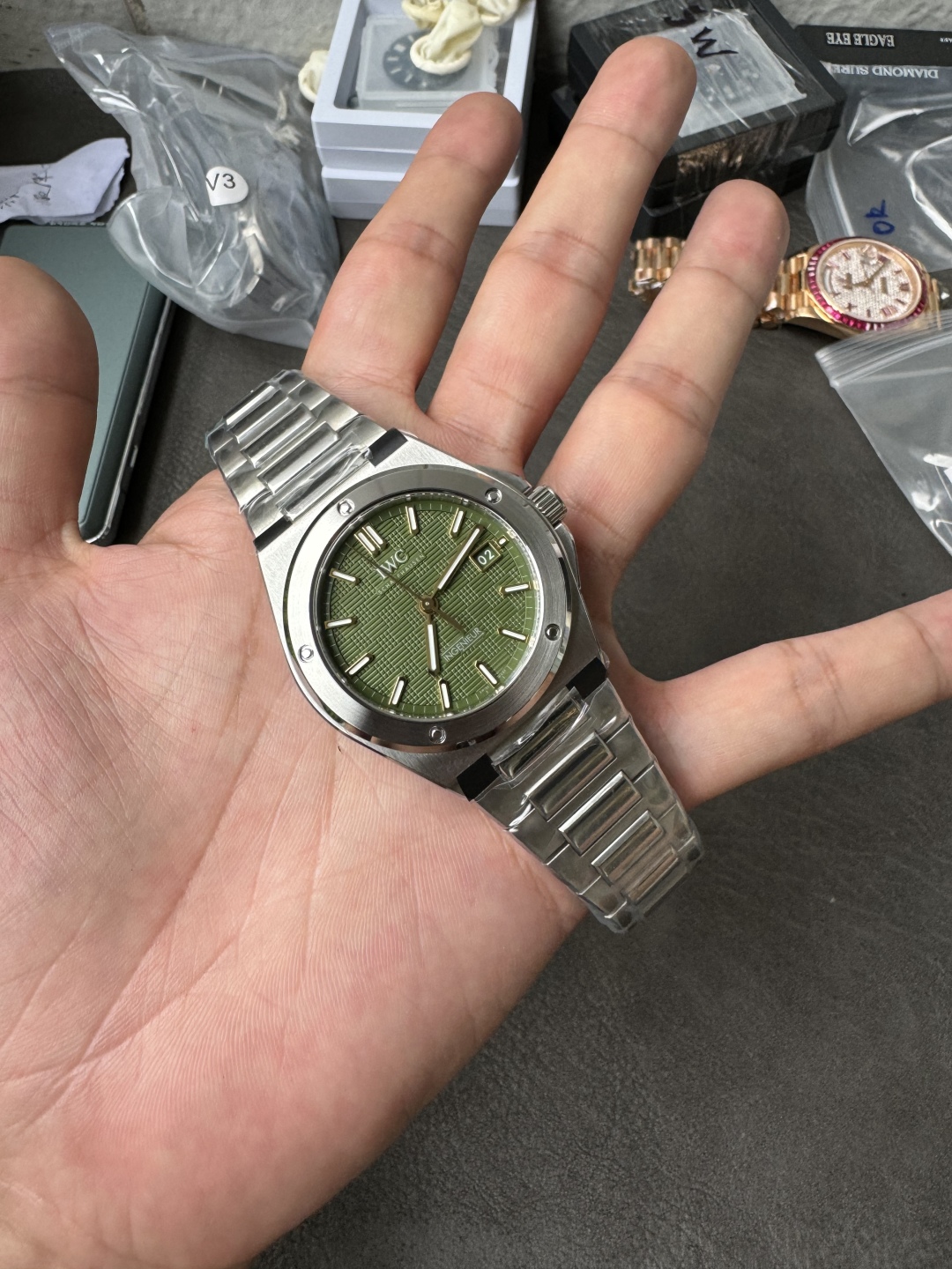 Iwc V7 Ingenieur 2023 Watches Wonders Geneva Gérald Genta 1970 Ref. 40 mm Watch Case .thickness 7 5 H Dial Sl Markers Luminous 70 ,3 ,6 Originalsteel Strapmold Opening, Original, 100 V7 Sw300 movement, V7 2892 V7