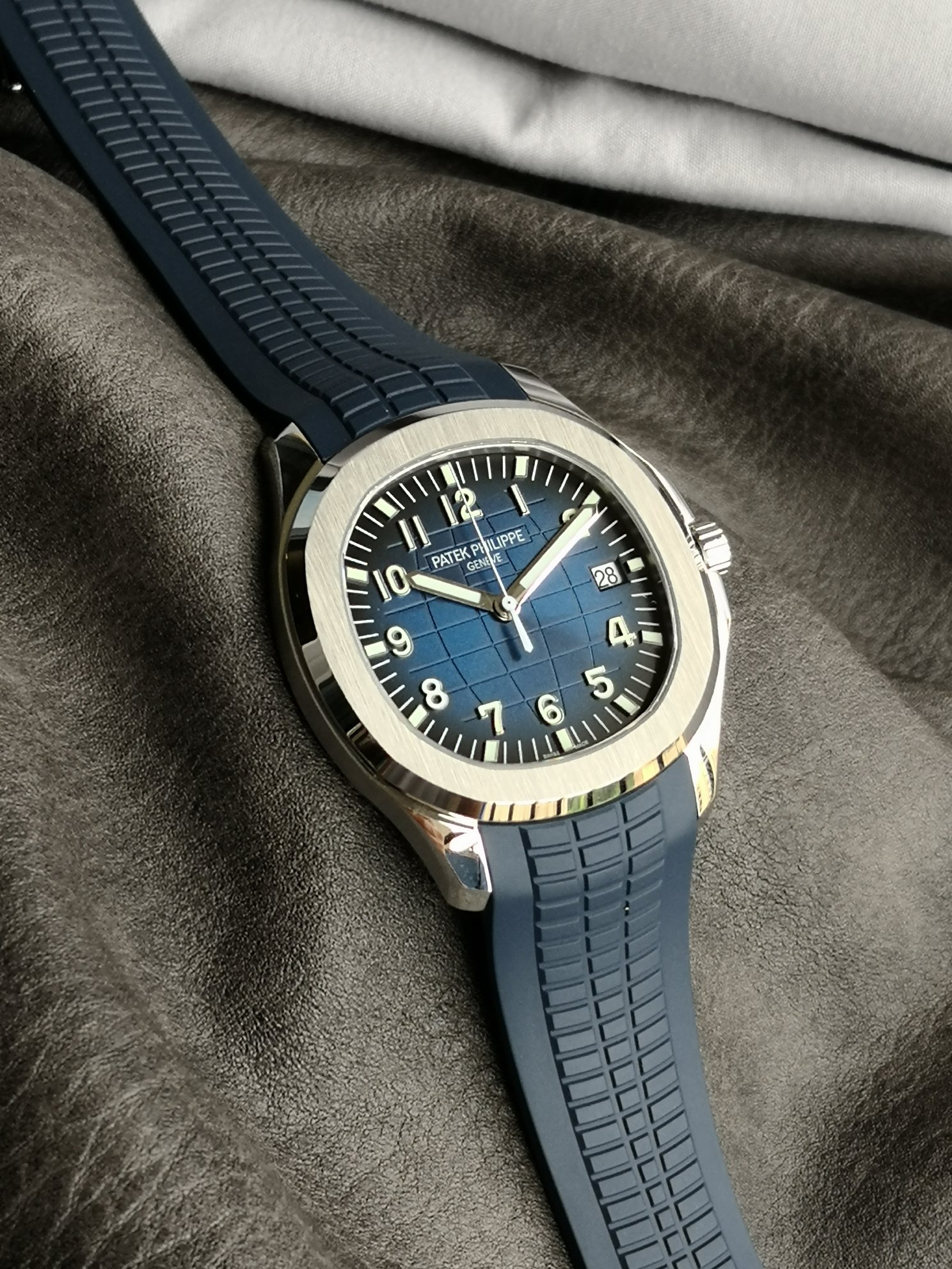 Patek Philippe 3k Philippeaquanaut 5168g-001 Watch Case Strap, Dial, Cal.26-330 S C Mechanical,42