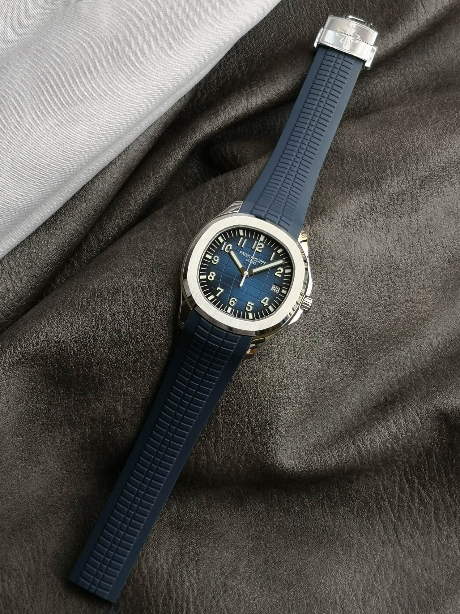 Patek Philippe 3k Philippeaquanaut 5168g-001 Watch Case Strap, Dial, Cal.26-330 S C Mechanical,42