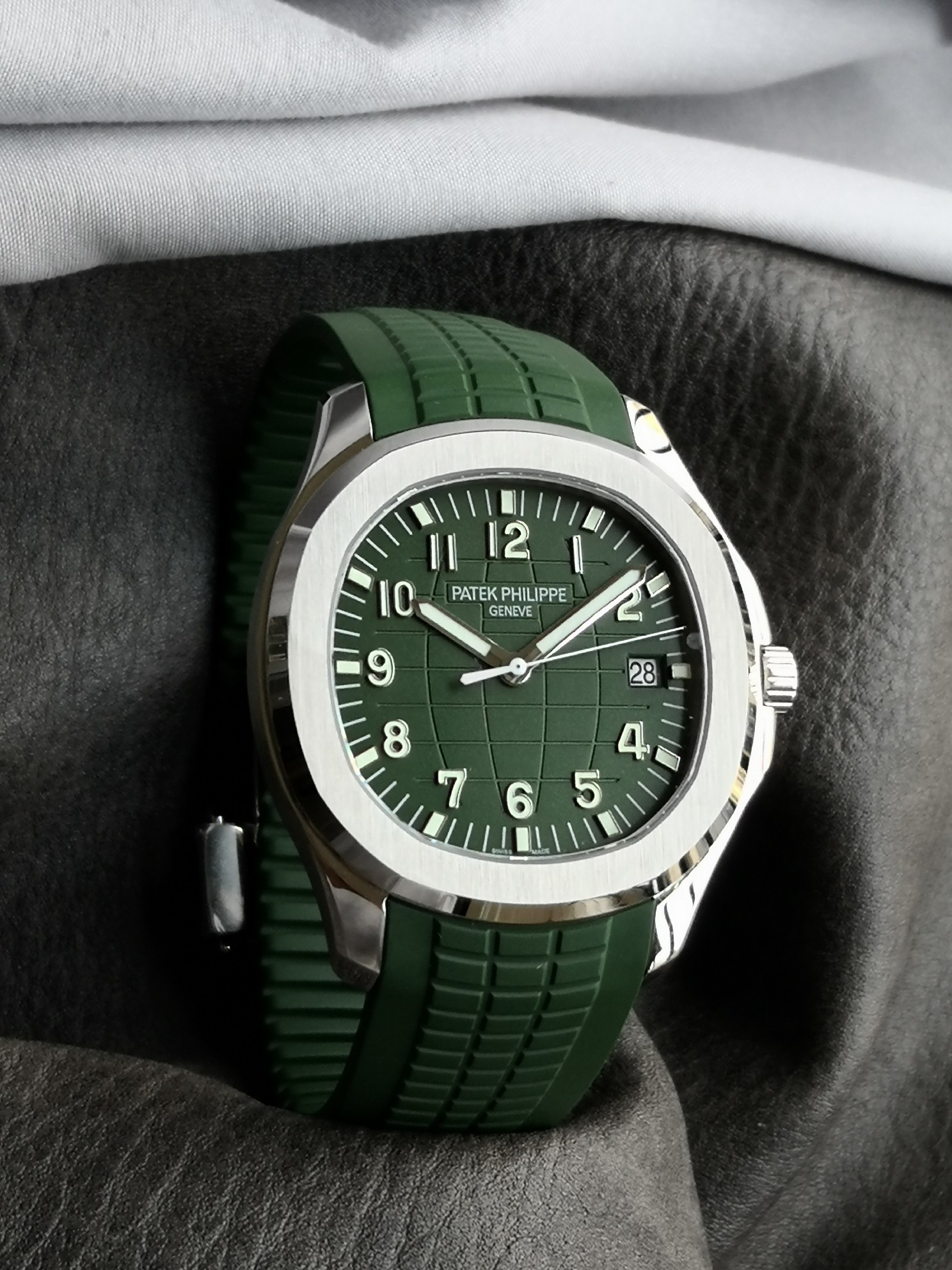 Patek Philippe 3k Philippeaquanaut 5168g-010 Watch Case Strap, Dial, Cal.26-330 S C Mechanical,42