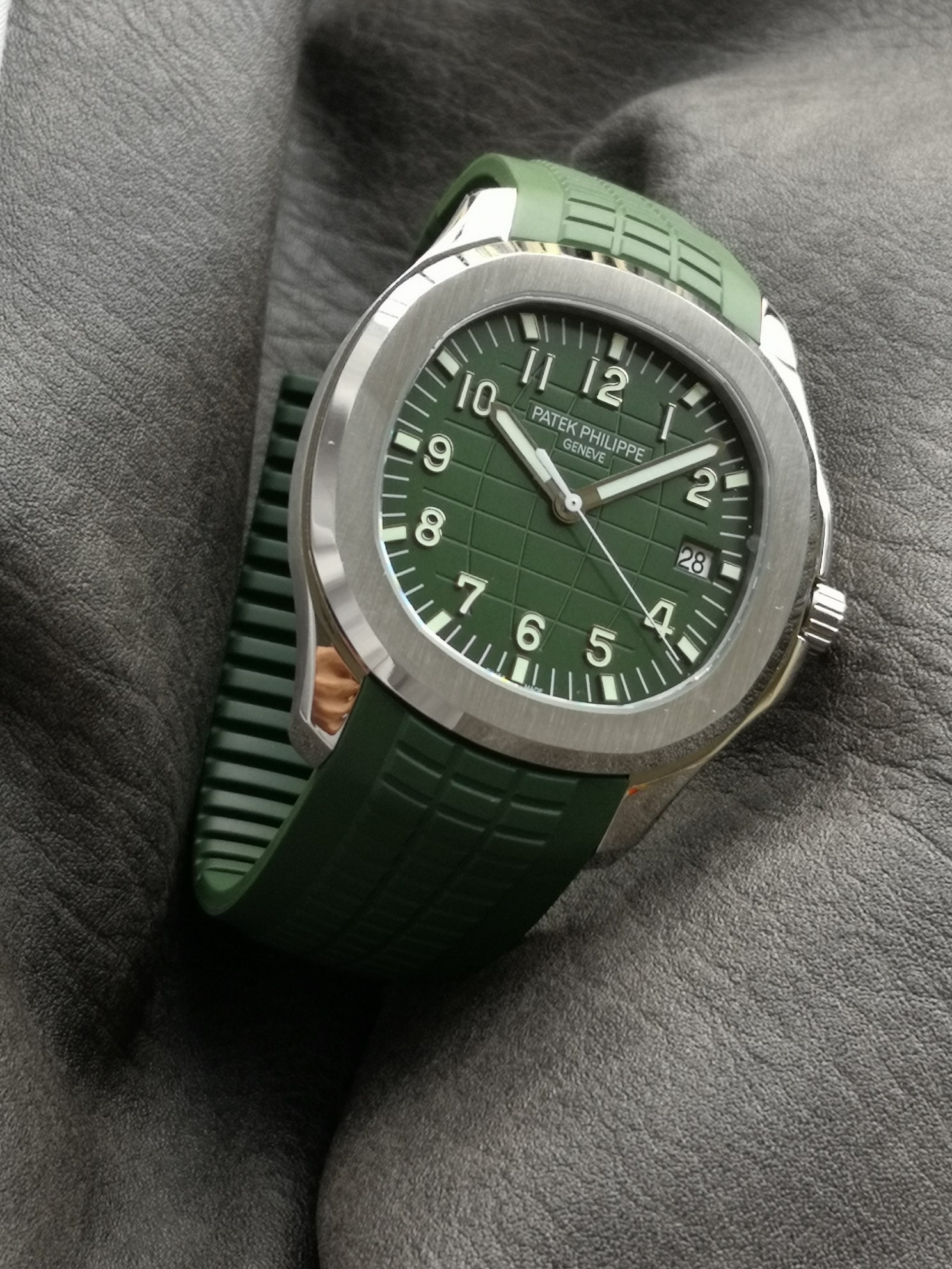 Patek Philippe 3k Philippeaquanaut 5168g-010 Watch Case Strap, Dial, Cal.26-330 S C Mechanical,42