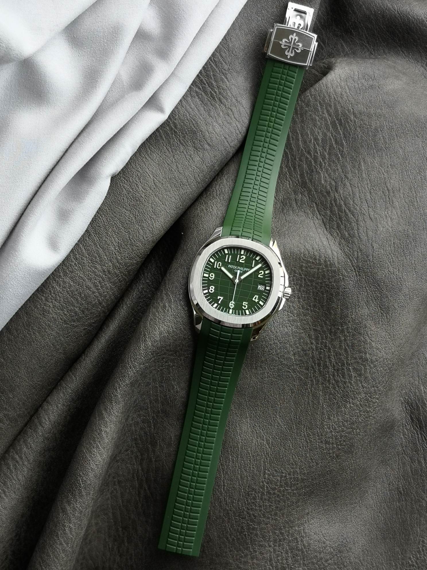 Patek Philippe 3k Philippeaquanaut 5168g-010 Watch Case Strap, Dial, Cal.26-330 S C Mechanical,42