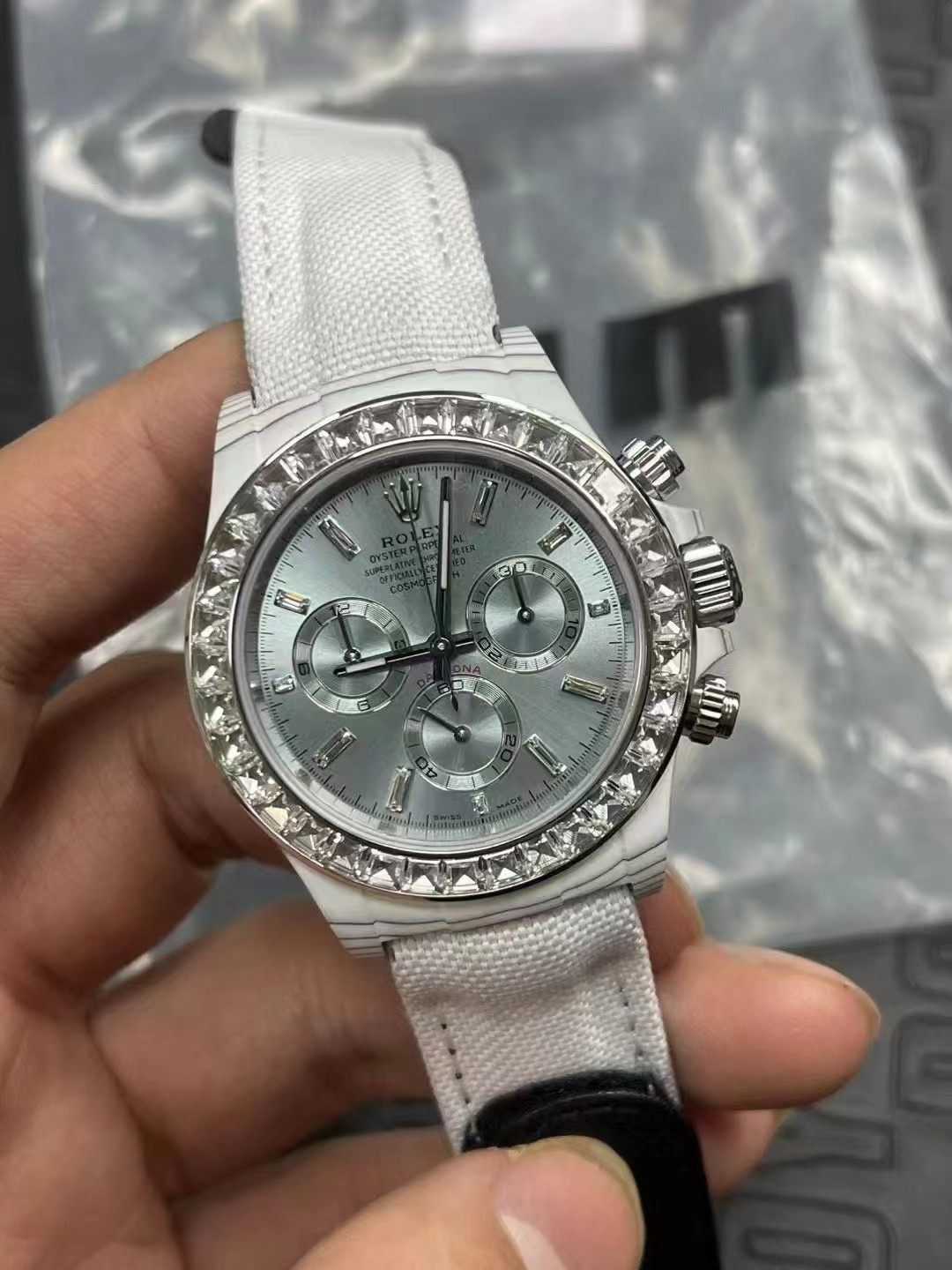 Rolex Ppm Diw ①movement: 4130/4801/4802 movement Diameter: 40 mm Size 50gram, ③watch Case .watch ④watch Strap Clasp ⑤ diamond