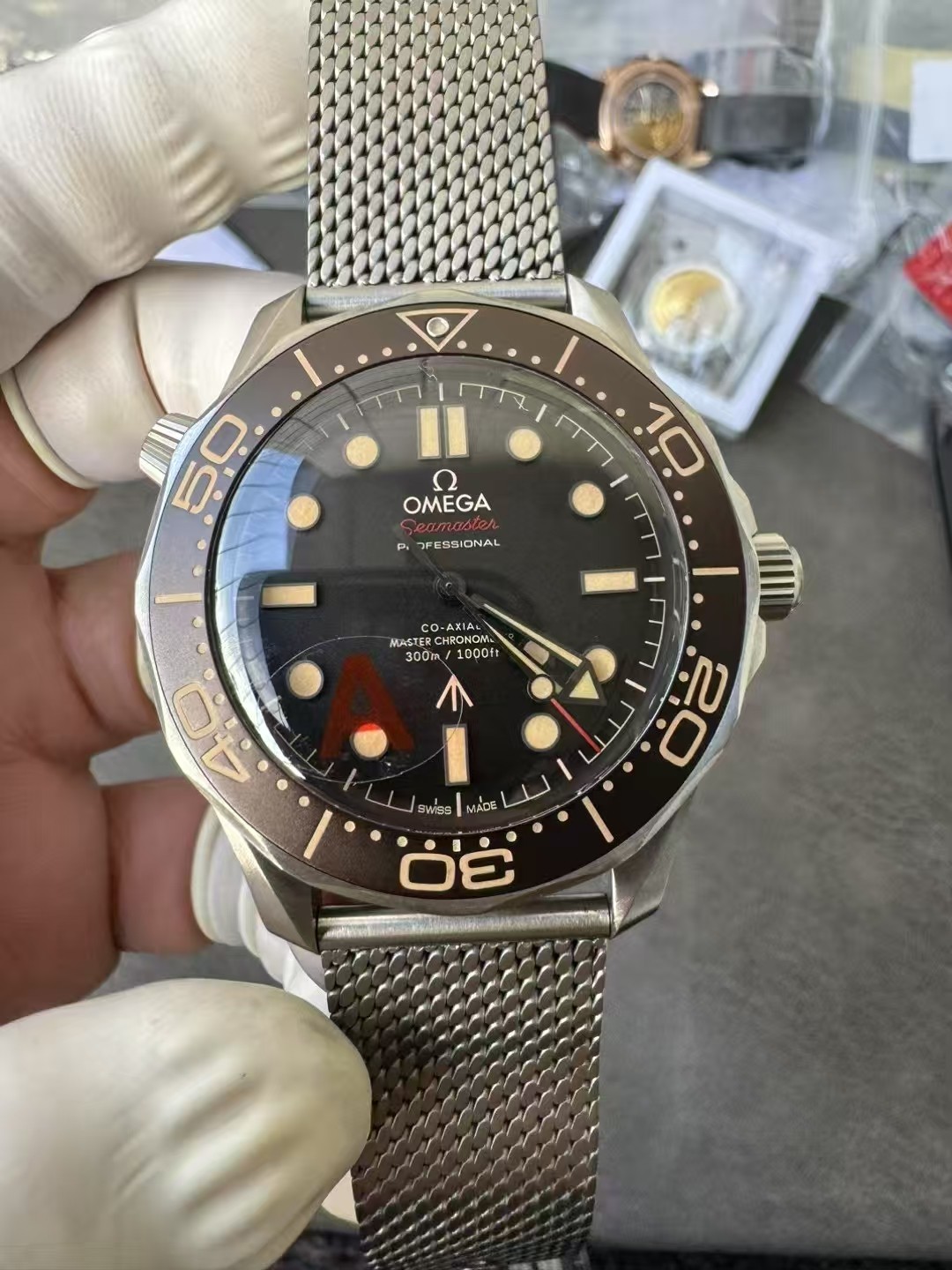 Omega Vs 007--v4 8800 Movementvs movement ①vs ②vs 52 2824 movement41 11 55 ③ ①vs 8800diameter 5 mm ,thickness4.65 0 Mmthickness5.6 ②movement