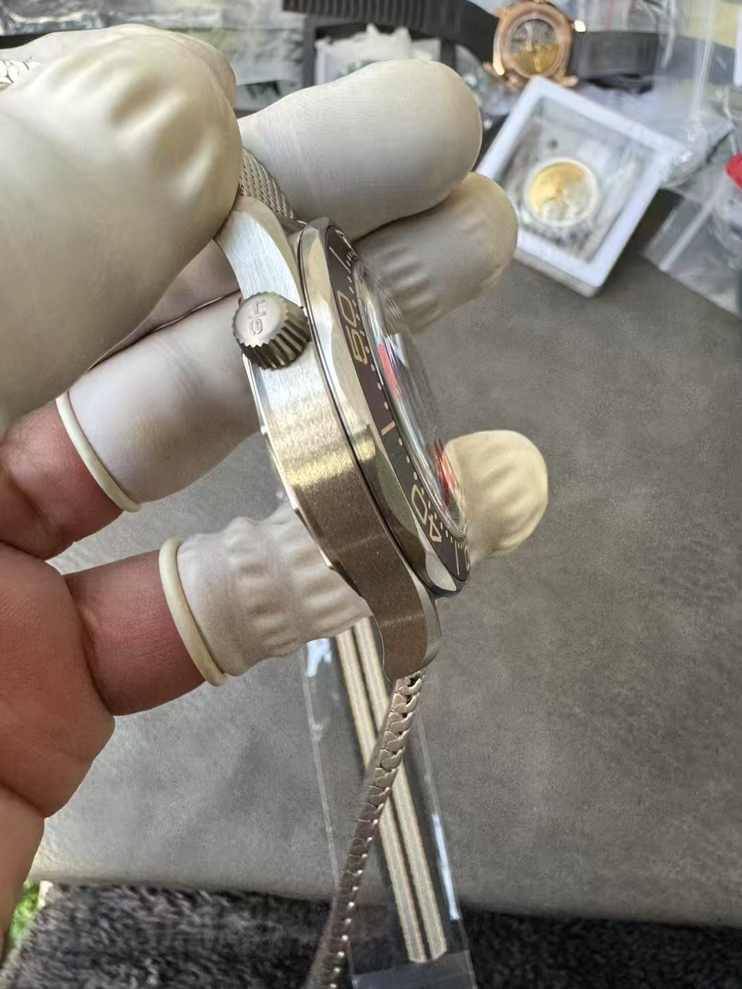 Omega Vs 007--v4 8800 Movementvs movement ①vs ②vs 52 2824 movement41 11 55 ③ ①vs 8800diameter 5 mm ,thickness4.65 0 Mmthickness5.6 ②movement