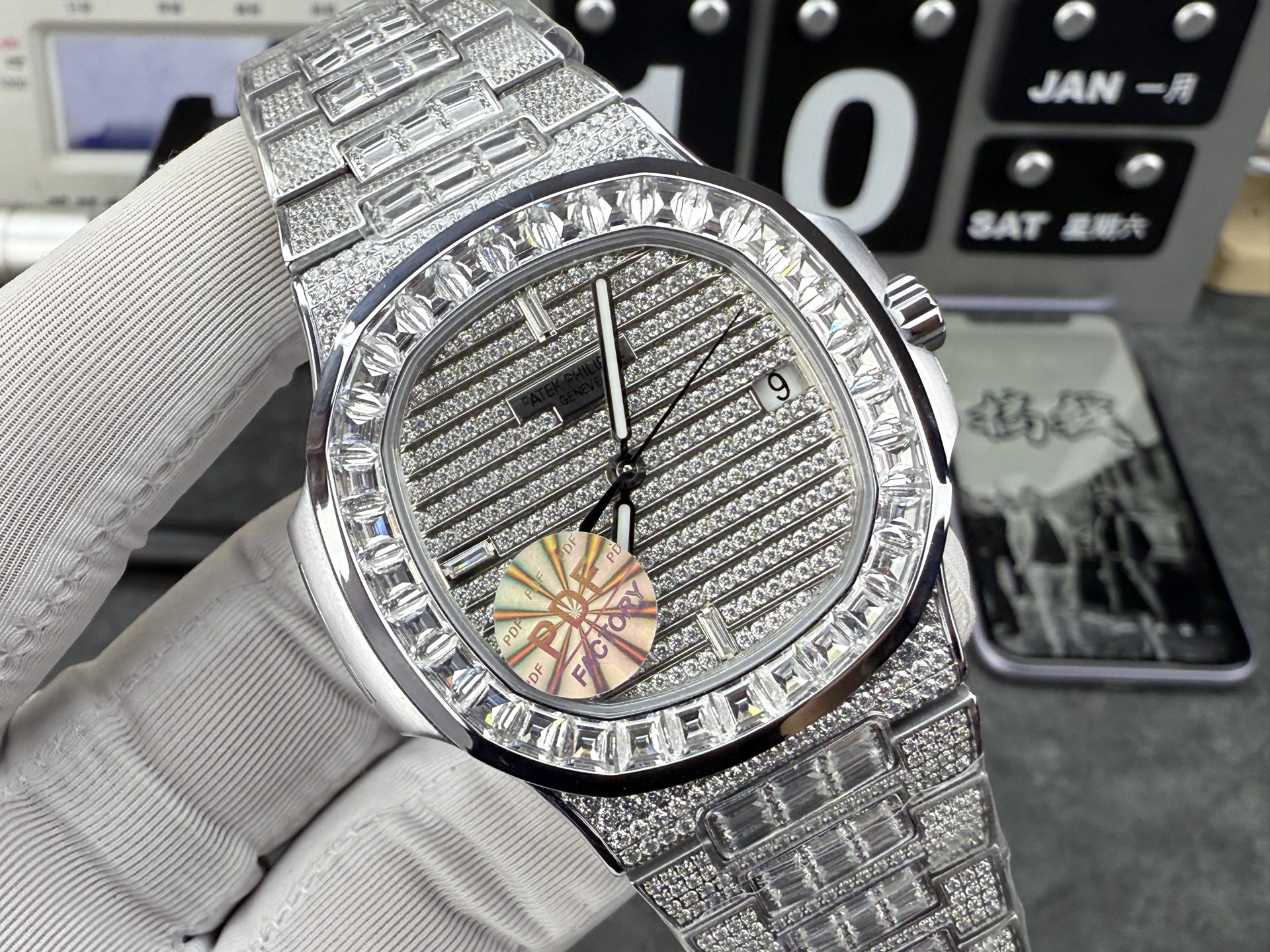 Patek Philippe Pdf Factory Nautilus 5719 Size:40 mm x8.7 Movement: 26-330 Automatic Windingmovement, 316l Cnc ,rose Gold Plated Watch Case 100 32 T 803 150 Dial 255 3