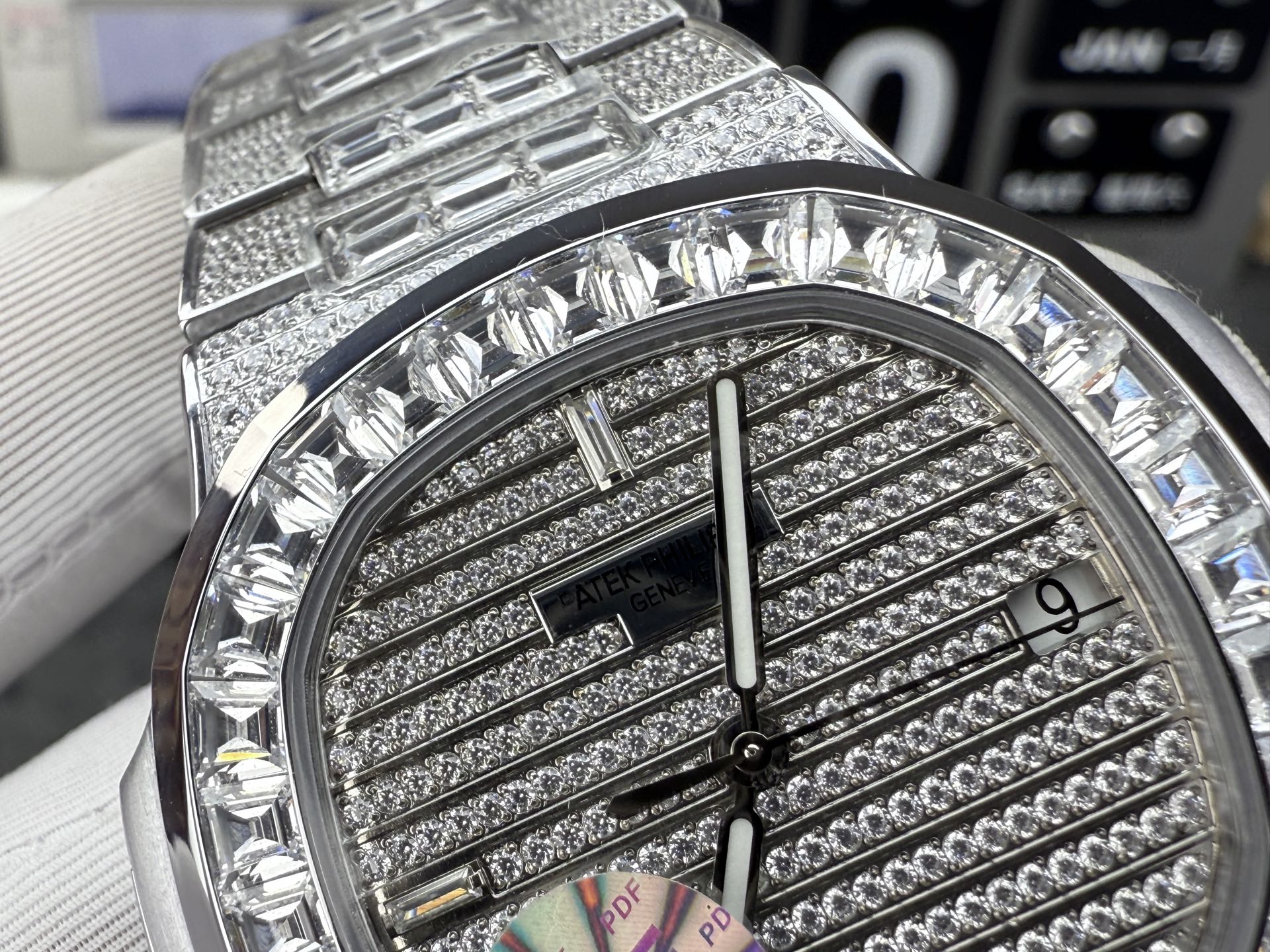 Patek Philippe Pdf Factory Nautilus 5719 Size:40 mm x8.7 Movement: 26-330 Automatic Windingmovement, 316l Cnc ,rose Gold Plated Watch Case 100 32 T 803 150 Dial 255 3