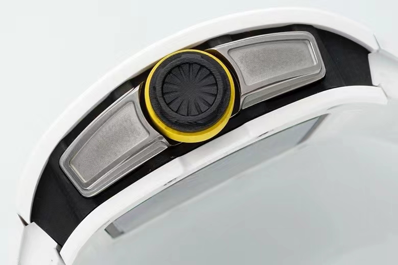Richard Mille Aps 61-01ceramic 1 Movement: Rmul2 2 Watch Case:rm61-01 Gram Tzp 6gram/ 95 Ceramic Case Ntpt 5 3 Strap: Mold Opening Titanium 4 6 Clasp:watch Clasp