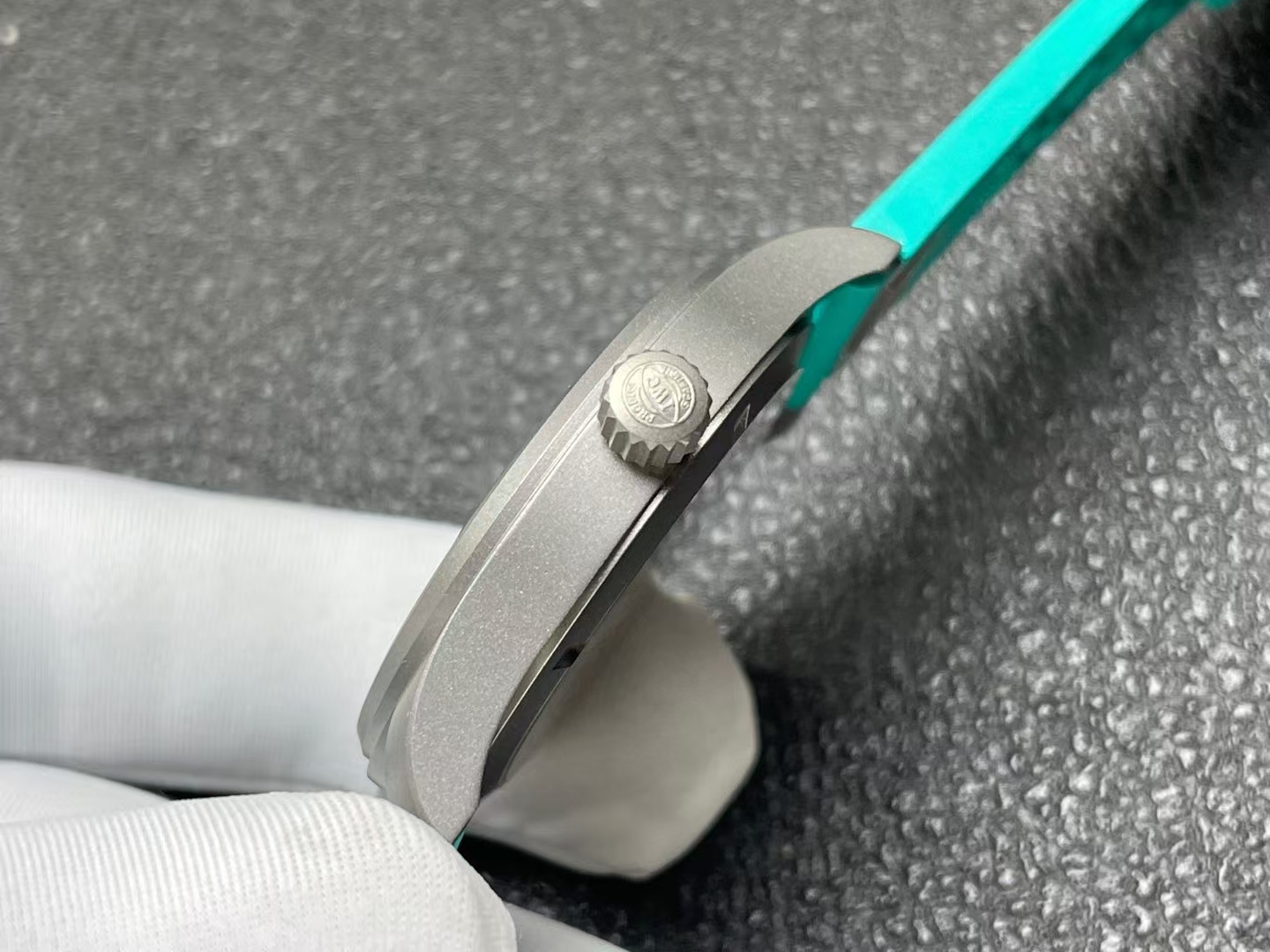 Iwc Iwciwc Iw328210 :iwc- Amg F1 Watch Case: Size:40 68 Mm Crystal: Clasp: Strap: Movement: Citizen9015 M Gramf1 99 A ① Cnc ② Markers Luminous 9 12 100 ③ Diamond