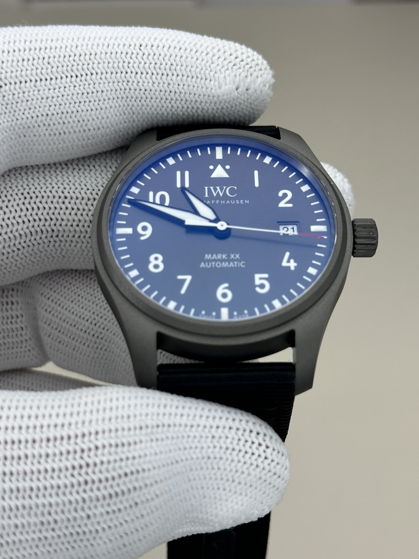 Iwc V7 Gram20titanium Iw328209 Mark Xx Patrouille Suisse Titaniumwatch Case V7 Titanium Gram20, Original Gram V7 Gram20, 5 .watch Gram18 Gram18titanium ,new Style Mechanical Gram20 40 ,thickness 6 mm 2 V7 Dial Hands ,v7 V7 Gram20titanium Gram20 Waterproof