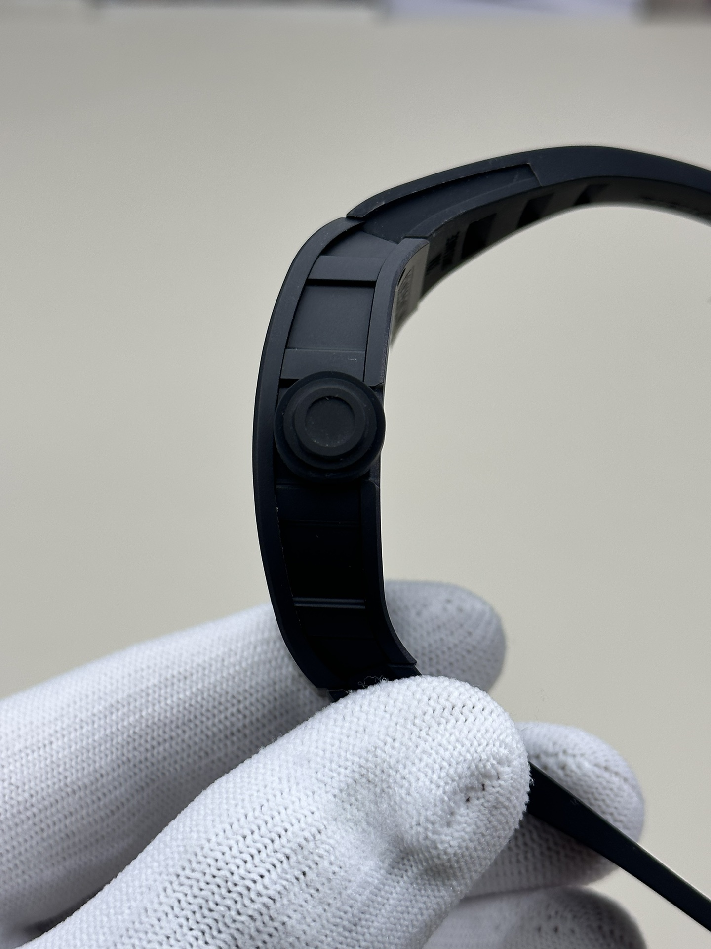 Richard Mille Bbr:rm055 V4 Original Movement, 1 Watch Case: Ceramicwatch Case,watch 2 Originalrmul2 3 Diameter:size 90x42.70 ,thickness 5 mm 4 Crystal Strap 6 Clasp:original Millerm055