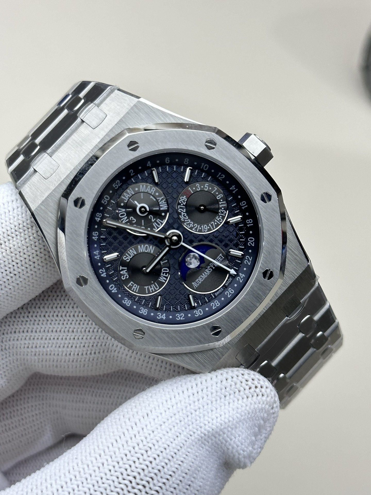 Audemars Piguet Bbraudemars :26574st.oo.1220st.03 Watch Case, 316l ,diameter41 .thickness11.4 mm Dial grande Tapisserie Hands Luminous 9015 Calibre 5134automatic Windingmovement