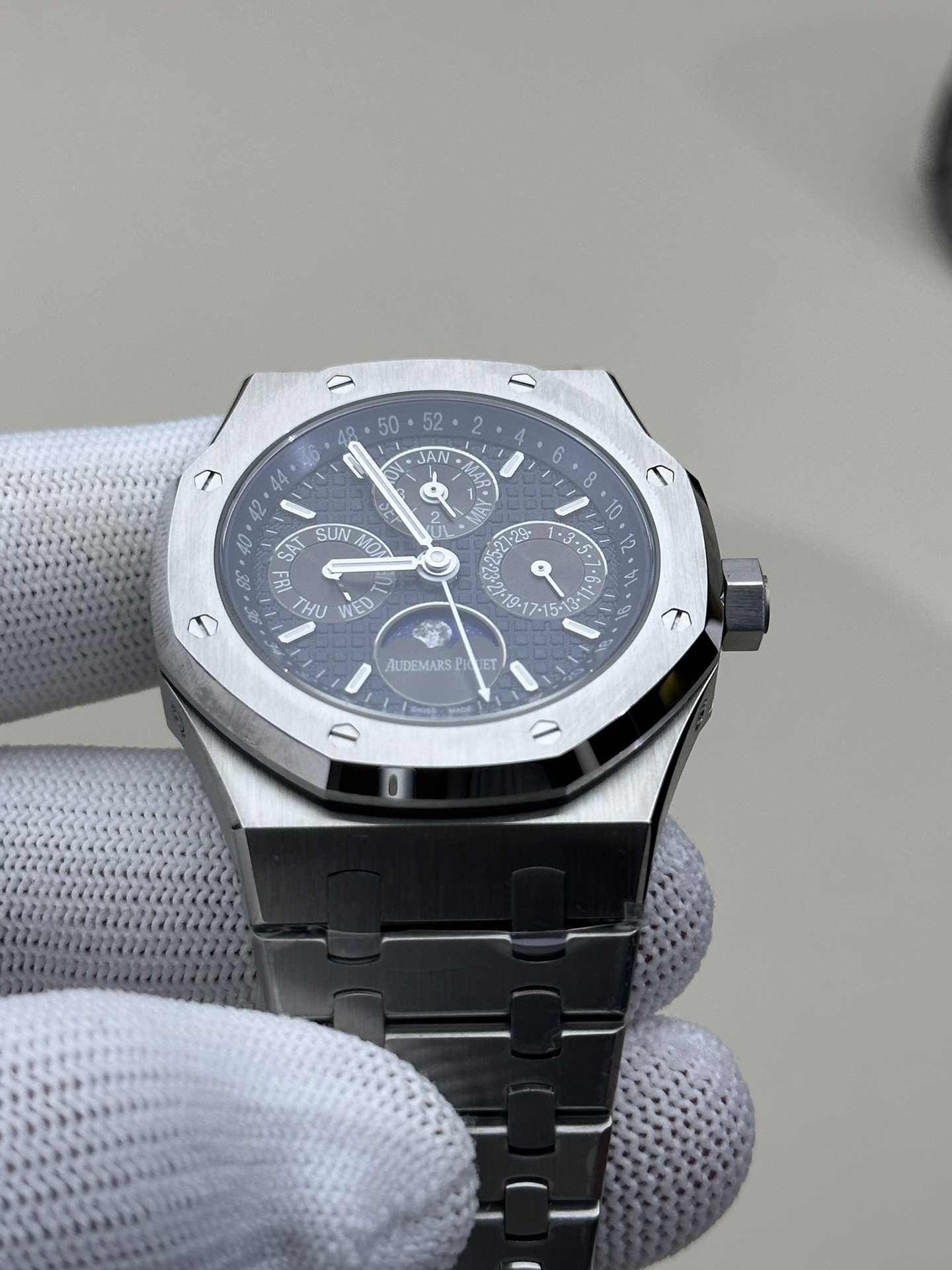 Audemars Piguet Bbraudemars :26574st.oo.1220st.03 Watch Case, 316l ,diameter41 .thickness11.4 mm Dial grande Tapisserie Hands Luminous 9015 Calibre 5134automatic Windingmovement