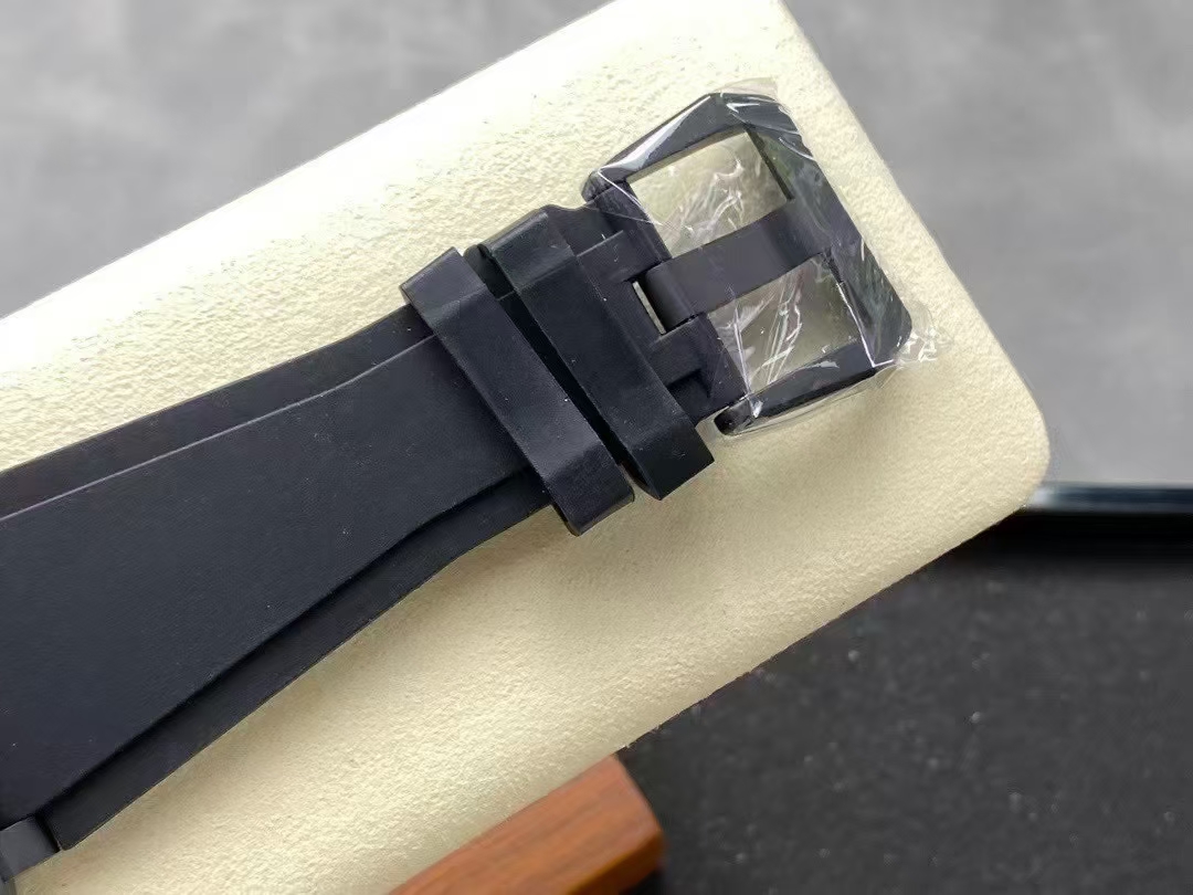 M Bellross Vs Br-03 Horizon Ceramic Br Sw300 movement. 100 Citizengos5 Eta 2892 Watch Dial:luminous X1 Super-luminova .super-luminovaluminous Luminous Markers. 41x 06 Ceramic.waterproof100 Canvas Strap