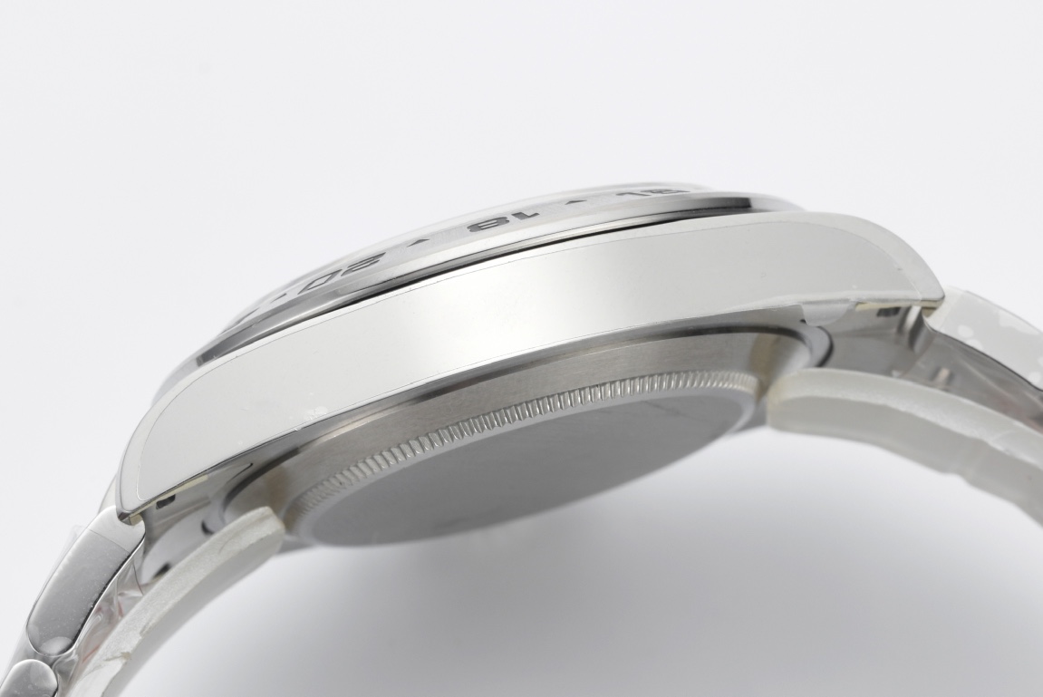 Rolex Clean 226570 2 3285 movement / 126710 movementsize Large Size. 226570-216570 42 mm Watch Hands 2023