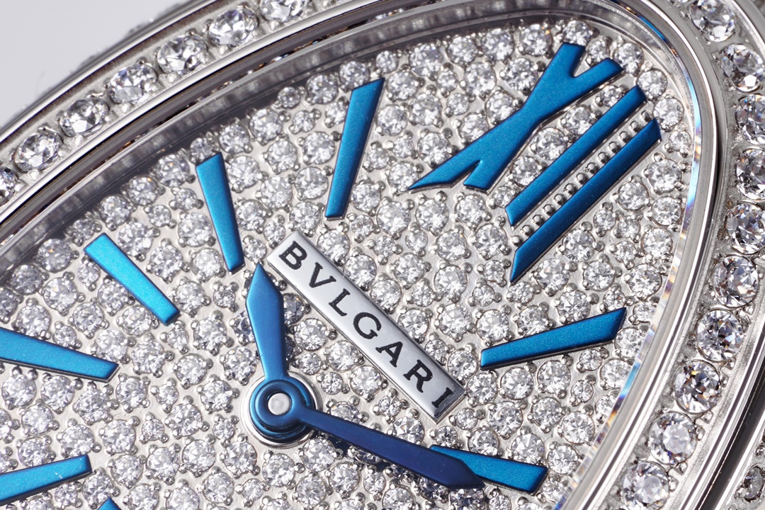 Bulgari Serpentiseduttori Watch Case Size33 ,thickness6.85 1 2 Dial, 3 4 Strap 223 Clasp 5 Quartzmovement 6 Waterproof 30 Bv