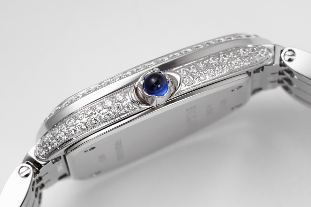 Bulgari Serpentiseduttori Watch Case Size33 ,thickness6.85 1 2 Dial, 3 4 Strap 223 Clasp 5 Quartzmovement 6 Waterproof 30 Bv