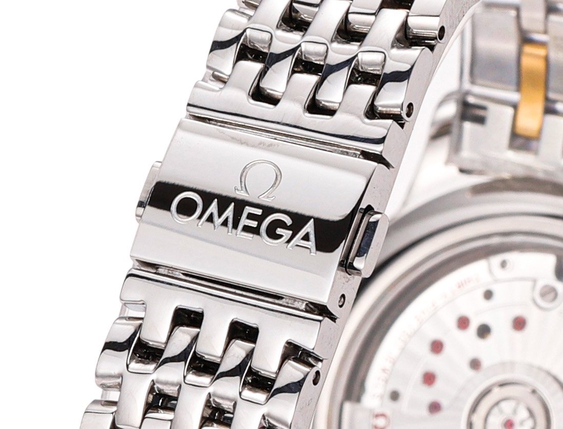 Omega Gtfactory Gt 40 Watch Case Mold Opening, Original Dial Pvd Steel Strap Clasp Omega8800 Movement, Sapphire Crystal