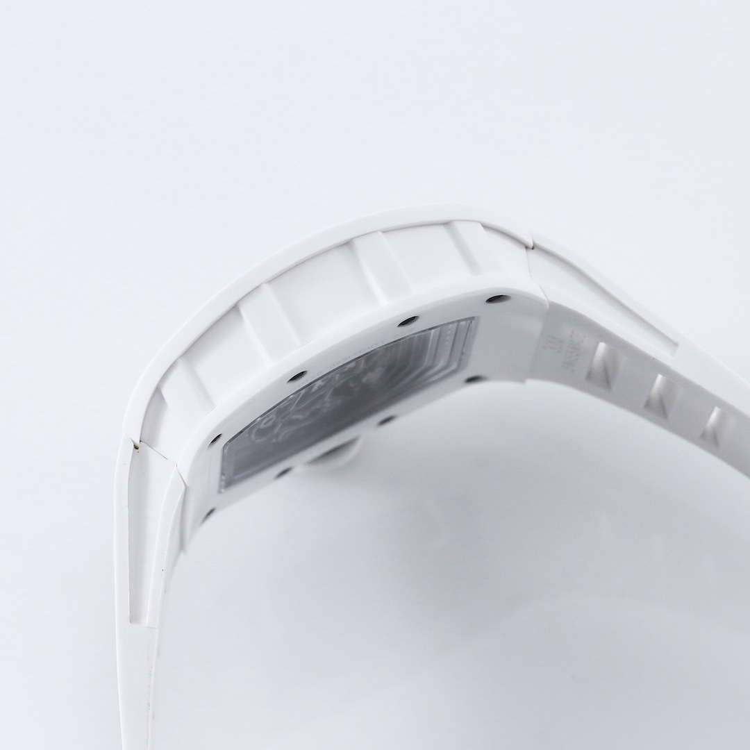 Richard Mille Bbr:2024 Original Movement, 1 Watch Case: Ceramicwatch Case,watch 2 Originalrmul2 3 Diameter:size 90x42.70 ,thickness 5 mm 4 Crystal Strap 6 Clasp:original Millerm055