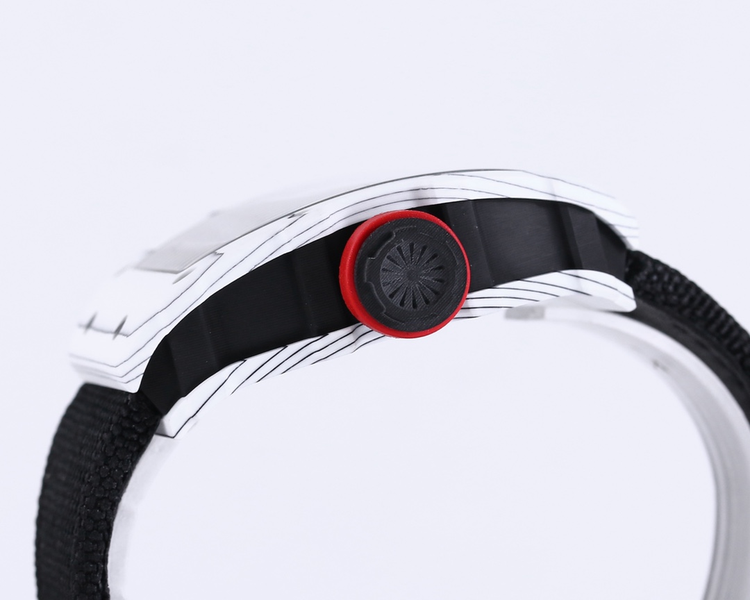 Richard Mille Bbr Millerm 35-01 Rafael Nadal 1 movement: Originalrmul3 2watch Case: Ntptoriginal ,gram 50g, ,cnc Watch Original 3watch Dial: Crystal: Strap: Clasp