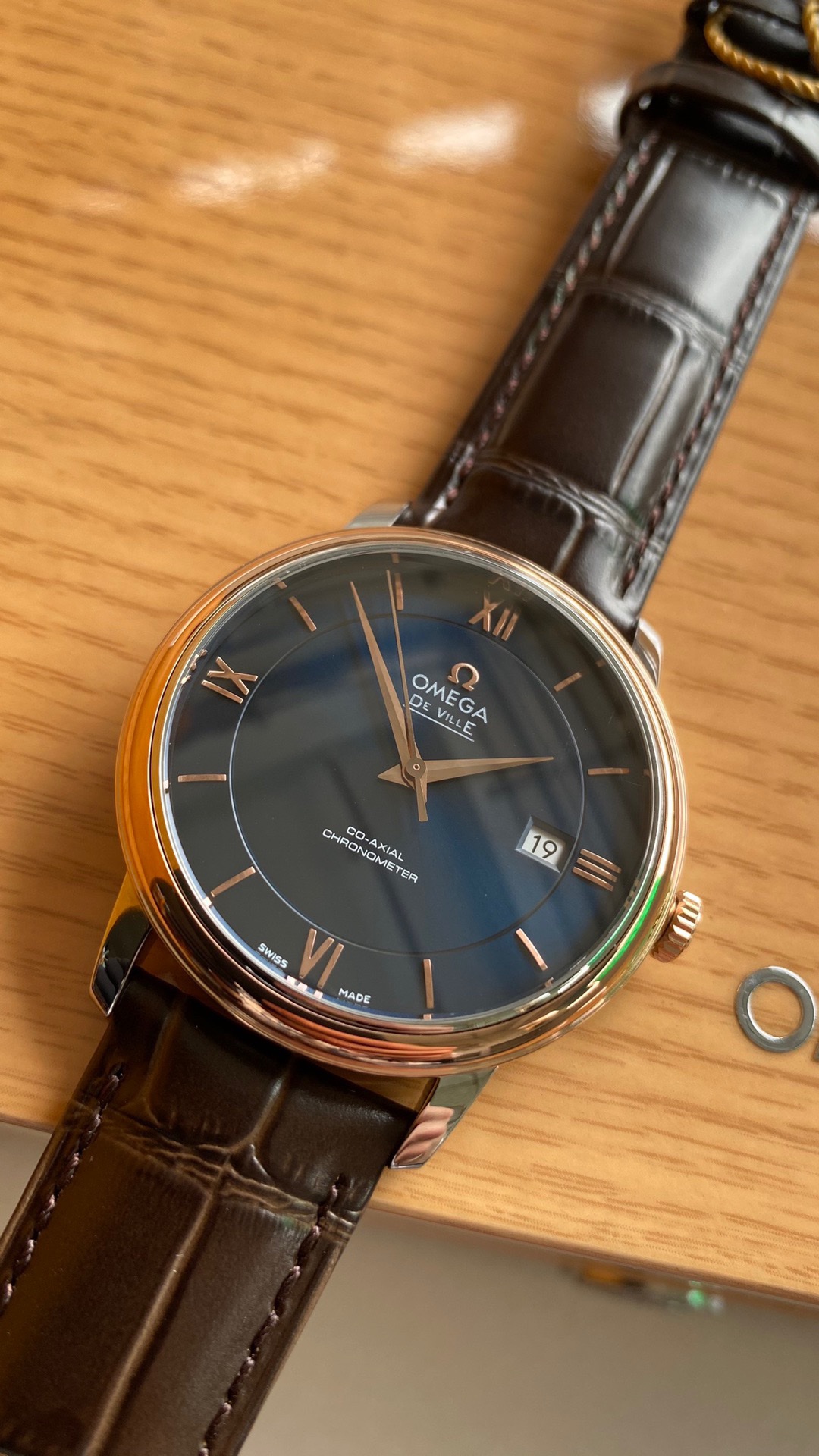 Omega A Factory V2 5 mm Watch Strap Steel 2500 Movement Dial Markers