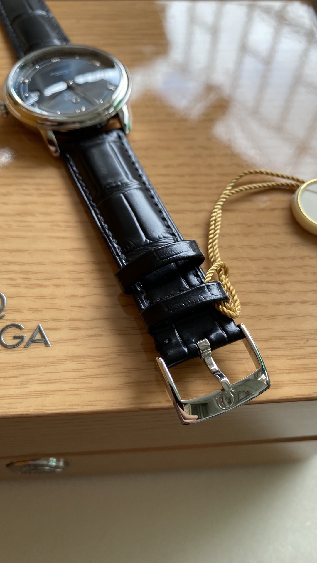 Omega A Factory V2 5 mm Watch Strap Steel 2500 Movement Dial Markers