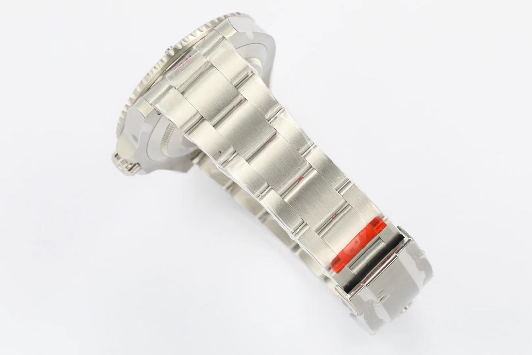 Rolex Ewrolex 41 Mold Opening,sizethickness Original 1 3235 movement 2 Thickness12.5 mm :case Diameter41 ceramic Watch Crystal 3 Luminous, 4 Sapphire 5 Strap 6 18k Ew