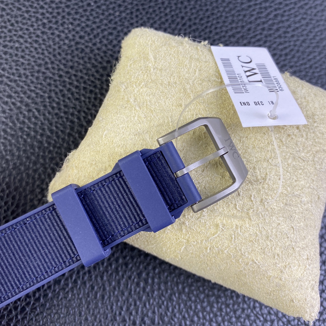 Iwc Iwciwc Gram. V7 Ceramic Iw328101, Original Originalmold Opening, V7 ,size V7 ,v7 V7 Movement V7 2892 ,watch Hands V7 .ceramicwatch Case V7 Strap .v7 Titanium Logo ,v7 ,41 mm diameterwatch Dial Markers, ,v7 Gramwatch Luminous V7