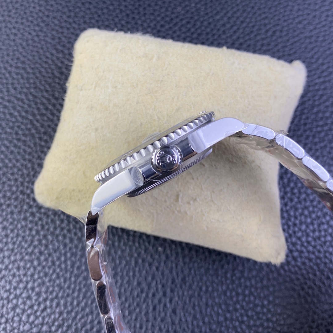 Rolex Clean /c Rolex116610ln 40 mm 3135 Movement 904l / Ar Steel Strap watch Dial Ps: 1-31 Handsluminous/ Luminous C1c3luminous Ip ceramic V4 Original Cleanceramic / Clean-submariner