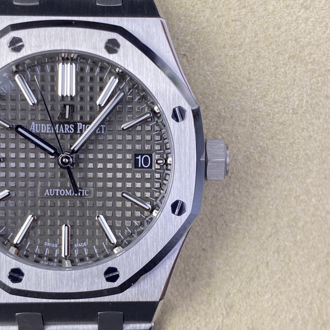 Audemars Piguet Ipf --audemars 15450st,size37 mm ,thickness9.8 Movement .watch Case Original steel Strap Strap,ipf Originalwatch Strapmold Opening Strapthickness Clasp Original3120 :1 9015 2 Hands 3 flat 4 7 41 Originalmovement 5