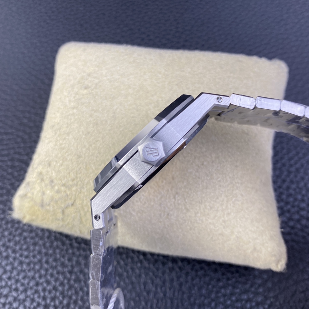 Audemars Piguet Ipf --audemars 15450st,size37 mm ,thickness9.8 Movement .watch Case Original steel Strap Strap,ipf Originalwatch Strapmold Opening Strapthickness Clasp Original3120 :1 9015 2 Hands 3 flat 4 7 41 Originalmovement 5