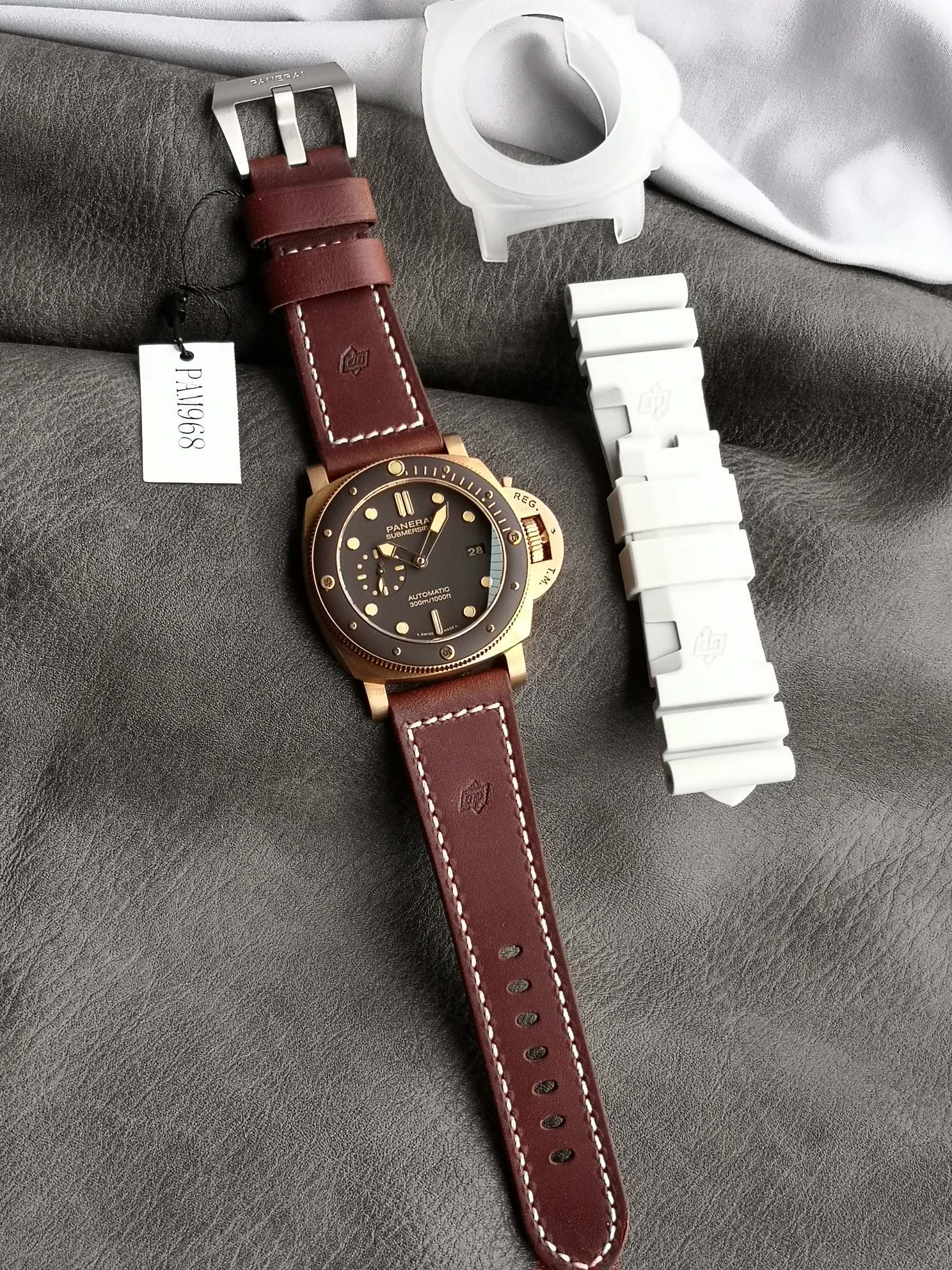 Panerai Radiomir, Luminor M ,42 47 968 671 Small Size1074 Vs :paneraisubmersible Pam00968 / Ceramic Watch Dial,p.9010