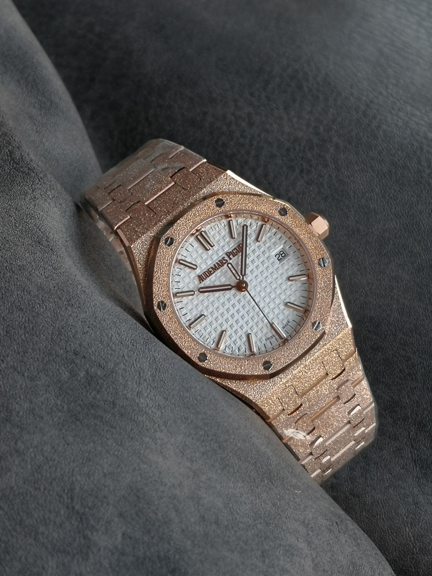 Audemars Piguet Omfaudemars 77350 77351 Mechanical Diameter34 watch Case Calibre 5800automatic Windingmovement, Rose Gold Plated steel Strap Dial Luminous Size