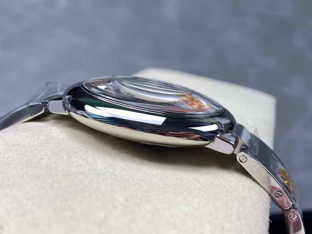 Cartier Af 42 mm 2824 movement