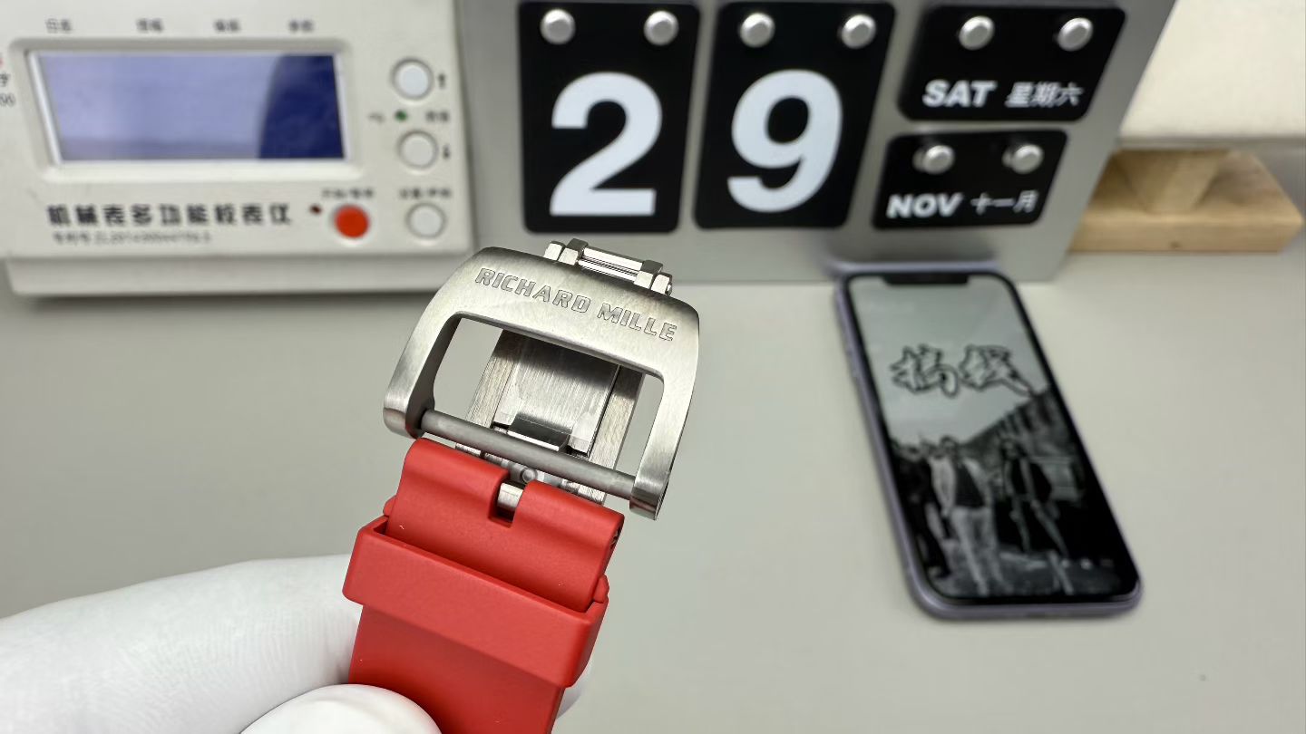 Richard Mille Aps Rm35-02 /94x44.5 mm /rmal1 movement/v2