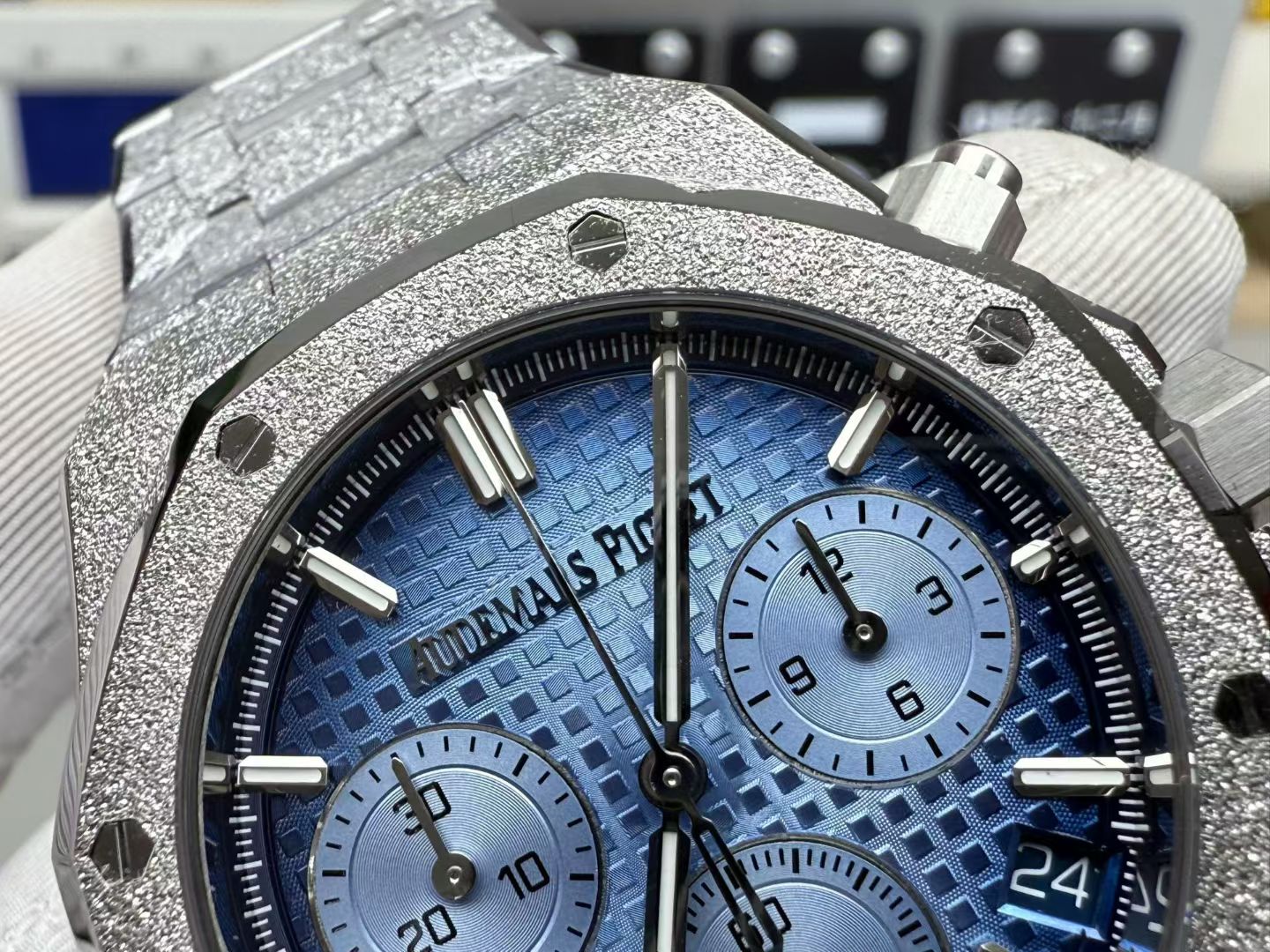 Audemars Piguet Aps 26240 /41 mm /cal.4401