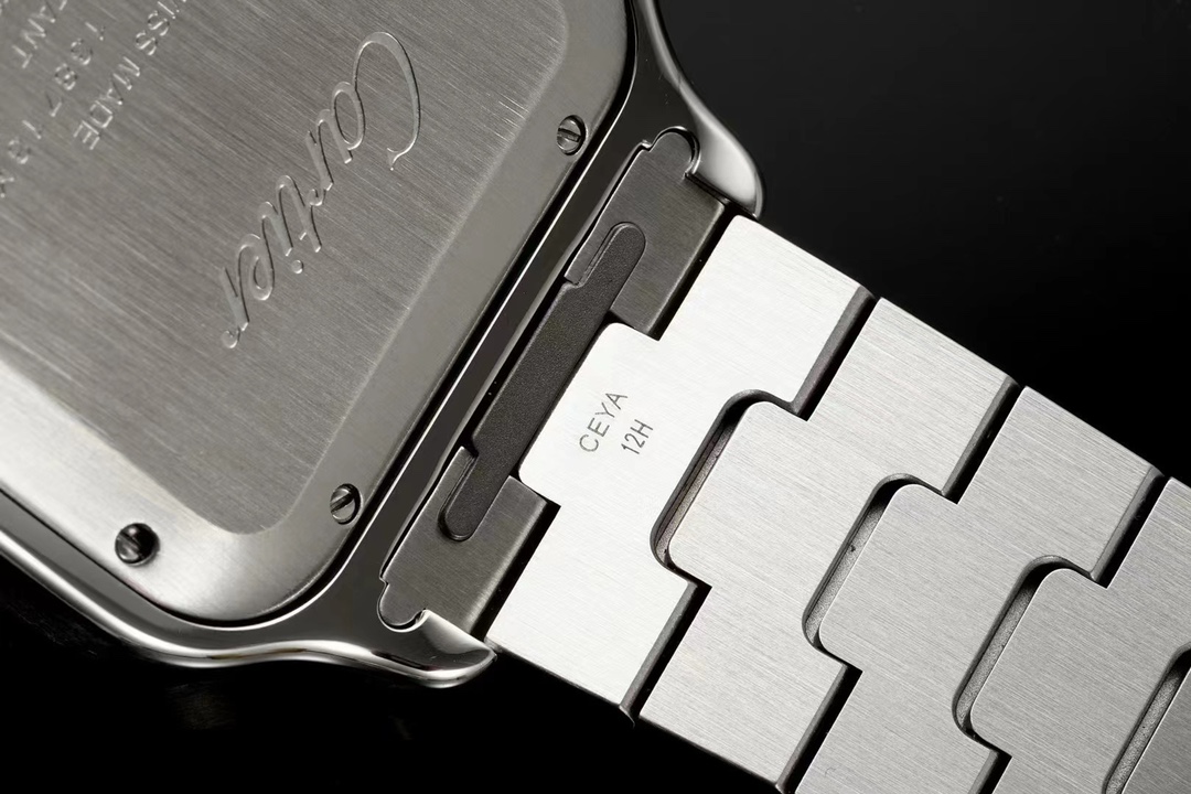 Cartier Bv -cartiersantos 1 :sapphire Crystalwatch Crystal 2 Watch Strap: 3 Case: ,adlc 4 5 Dial: 6 Size:5x39.8x9.38 mm 7 Movement: 9019