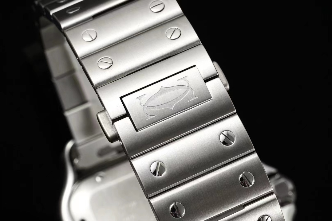 Cartier Bv -cartiersantos 1 :sapphire Crystalwatch Crystal 2 Watch Strap: 3 Case: ,adlc 4 5 Dial: 6 Size:5x39.8x9.38 mm 7 Movement: 9019