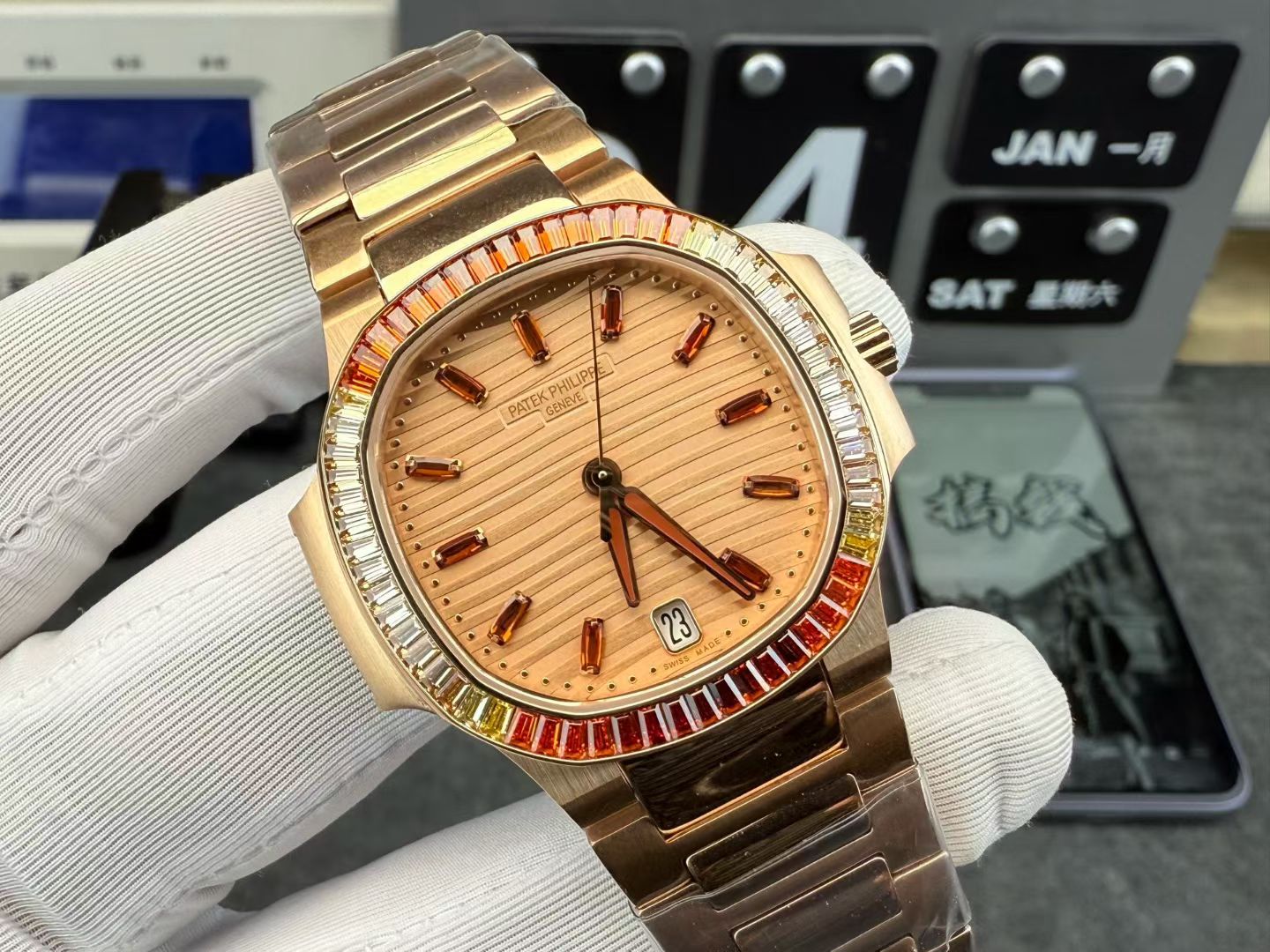 Patek Philippe Gr 7118/2m/9015 324