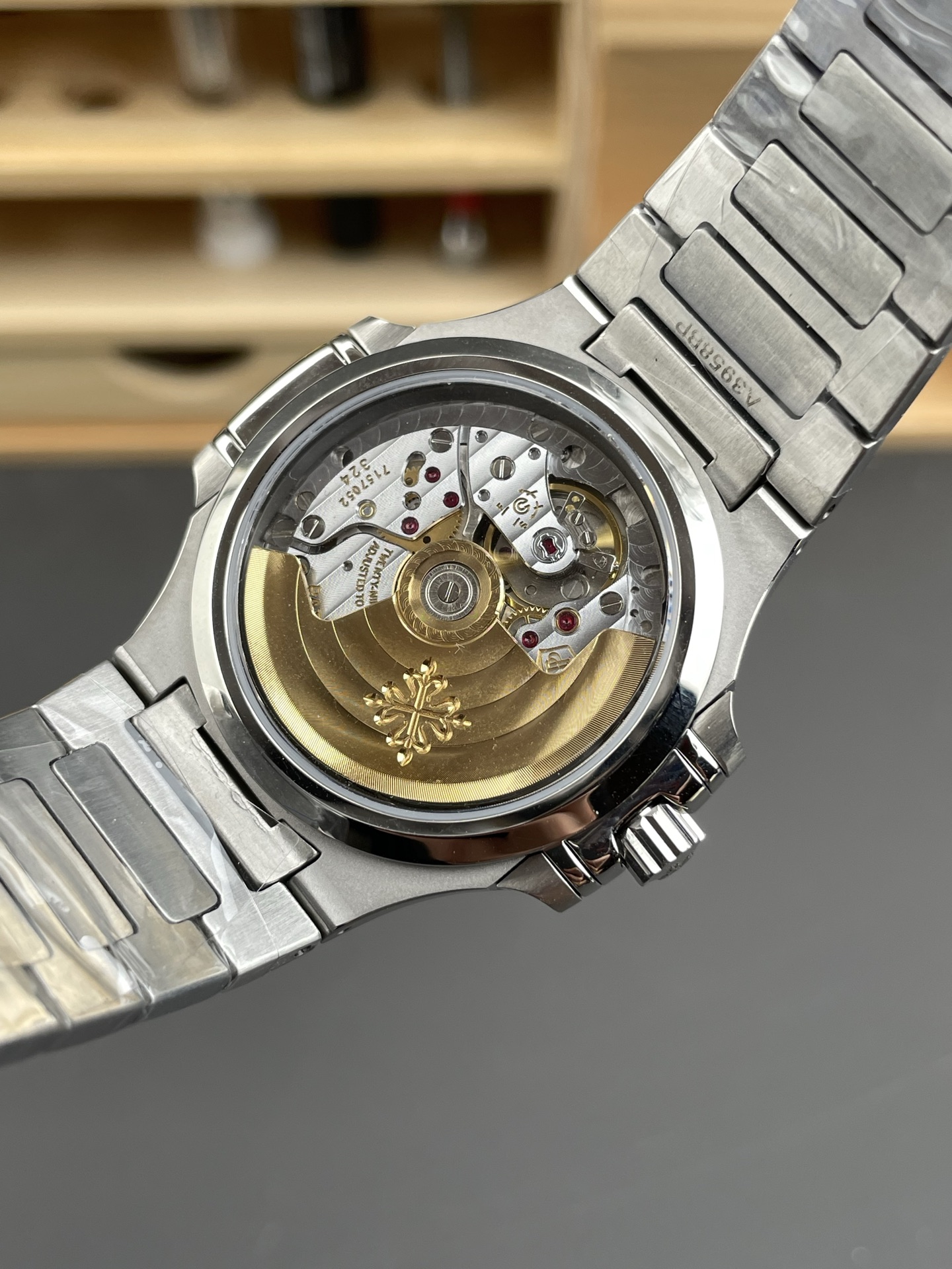 Patek Philippe Gr 7118 /2 mm /9015