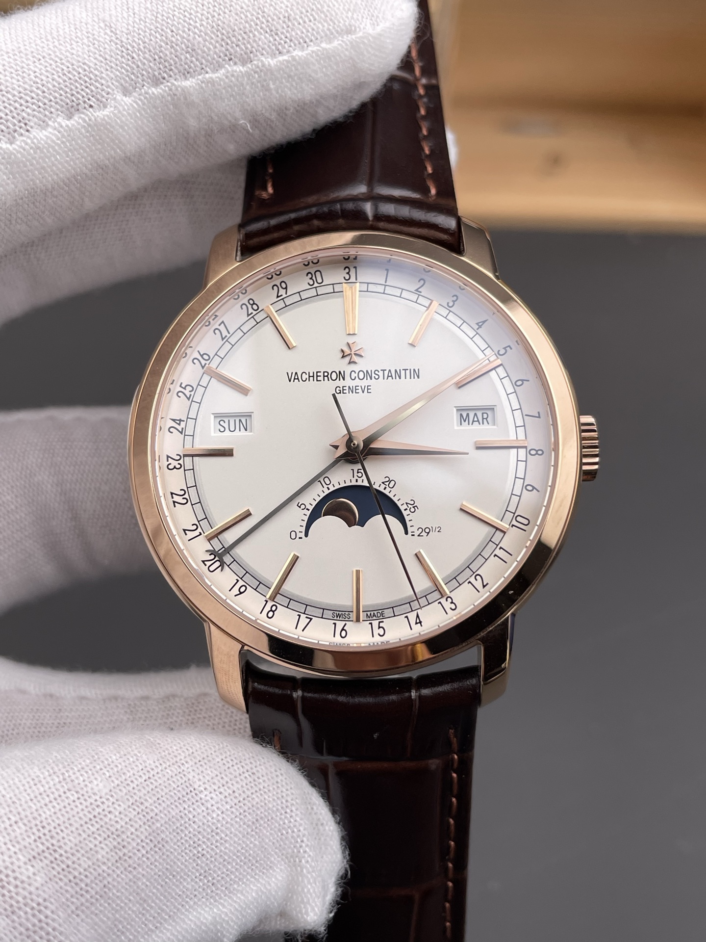 Vacheron Constantin Mx 4010 /41 mm /9015 2460