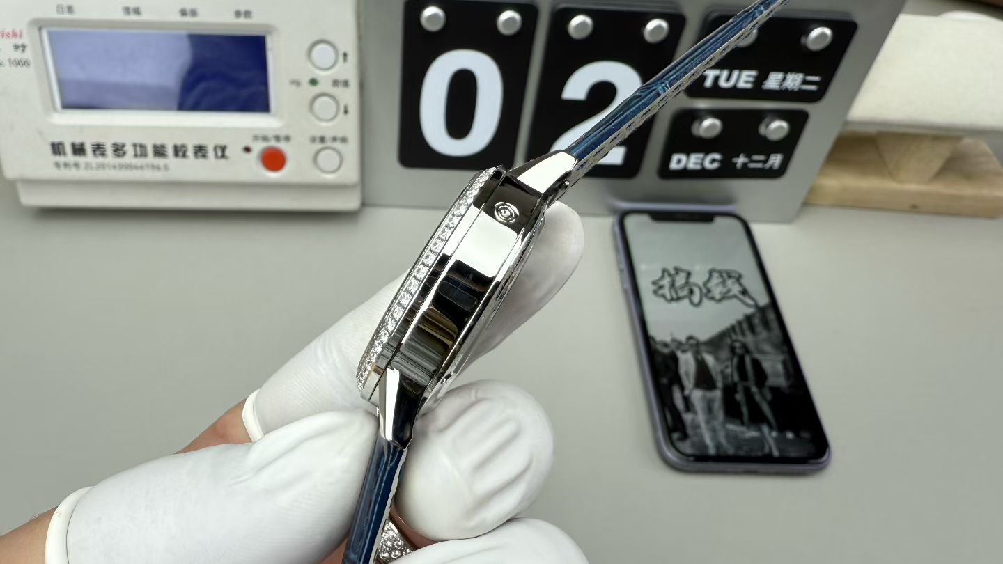 Jaeger-lecoultre Omfjaeger-lecoultre /34 mm / 898a Mechanical