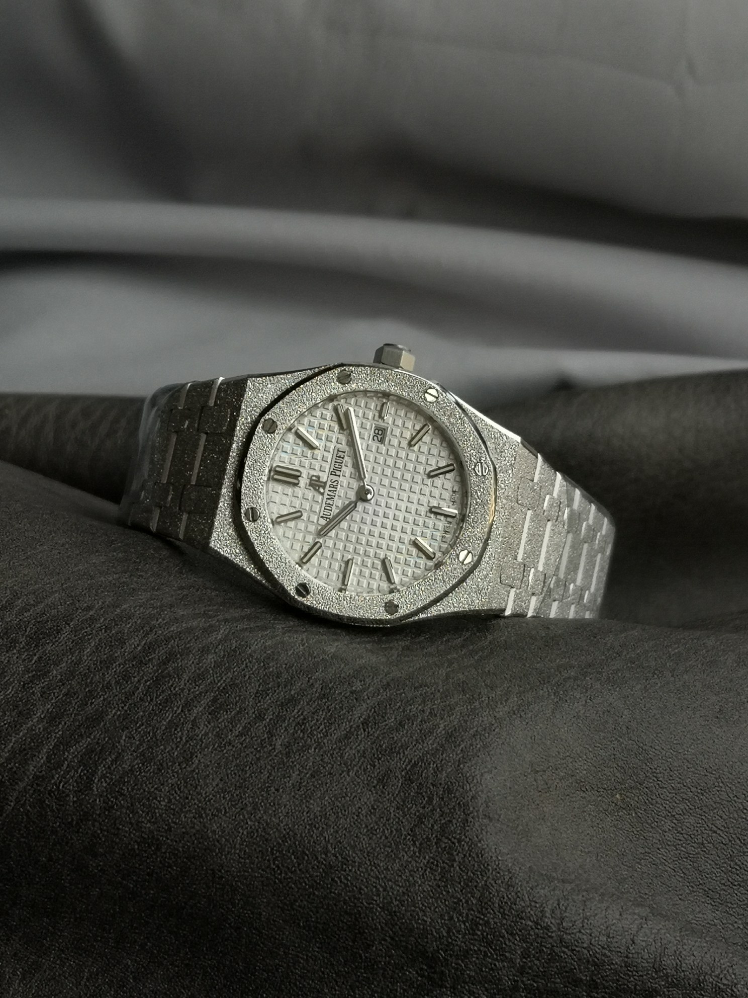 Audemars Piguet Omf Piguetap :67653or.gg.1263or.01 Cal Quartzmovementsize:337