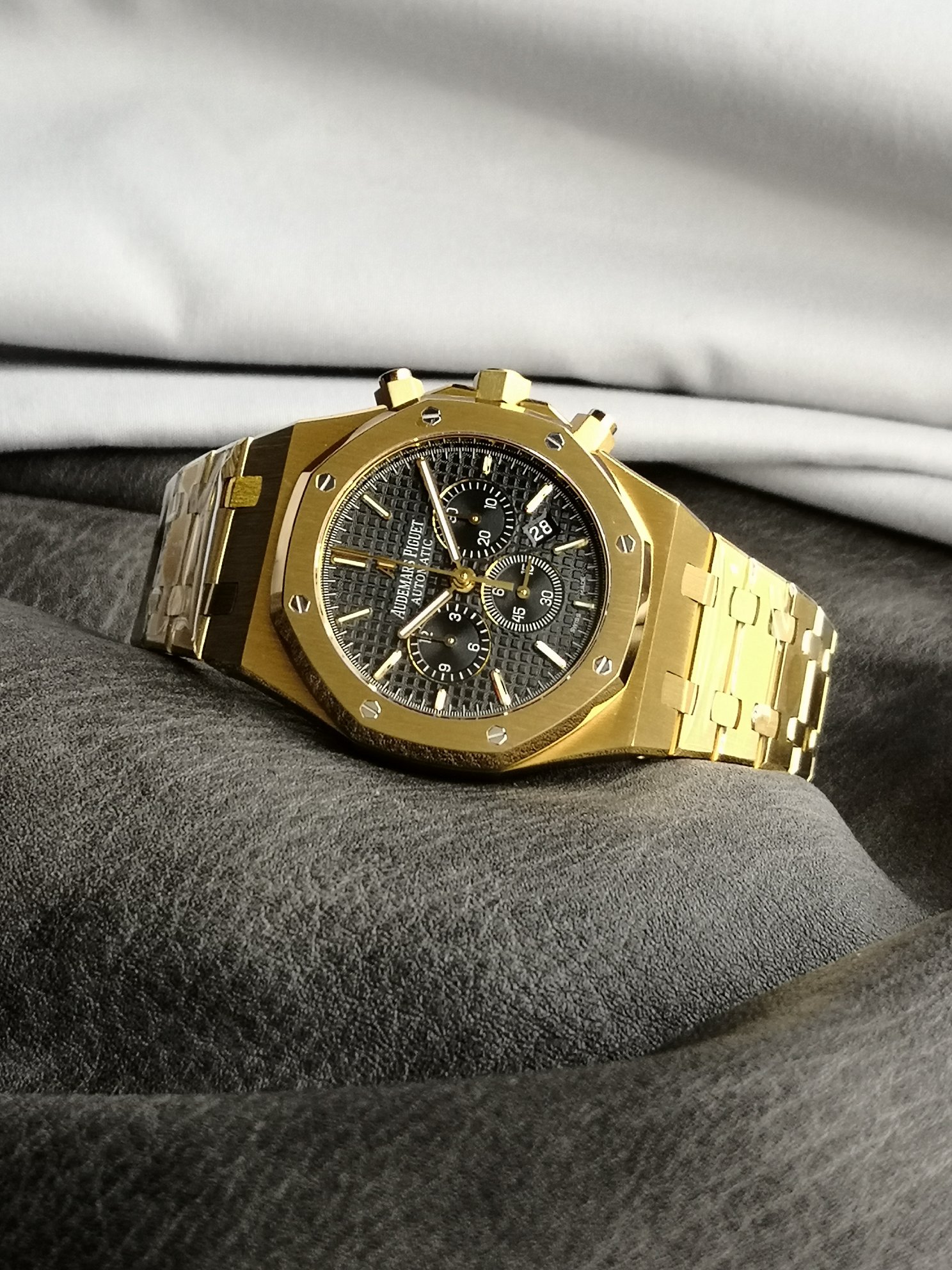 Audemars Piguet Om 26320or.oo.1220or.01 Watch Case Dial, Grande Tapisserie Hands. 7750 Chronographmovement,41